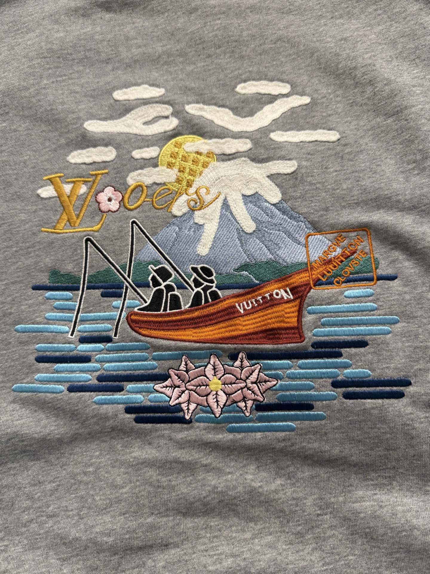 LuxluxHouse Best Quality Clothes Hoodie & Sweater Louis Vuitton