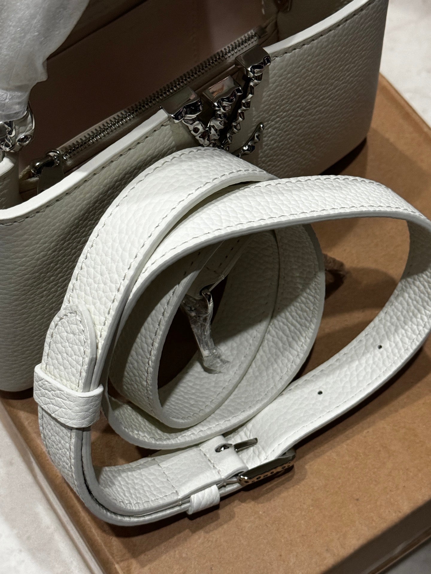LuxluxHouse Best Quality Bags  Louis Vuitton