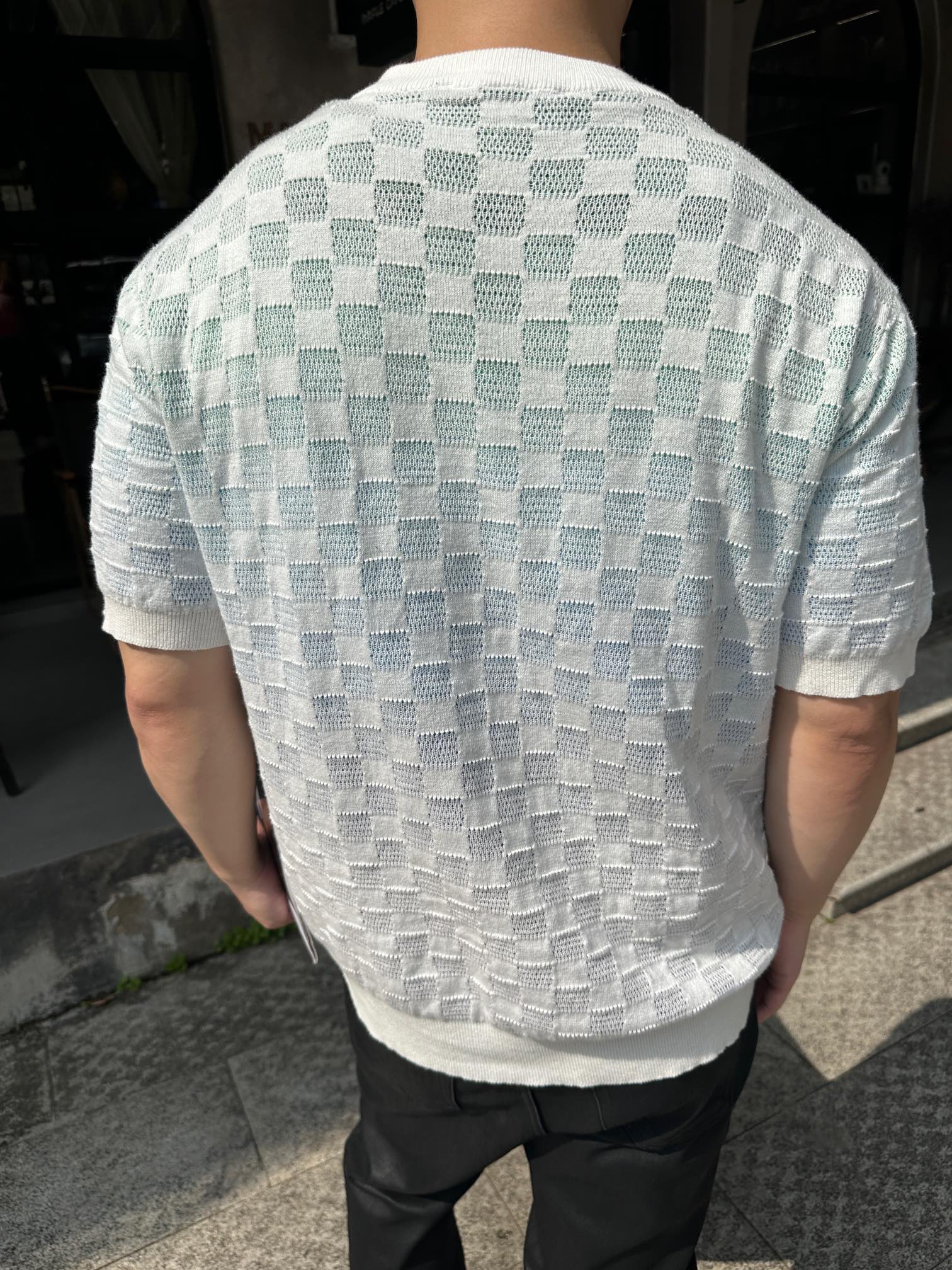 LuxluxHouse Best Quality Clothes T-shirt Louis Vuitton