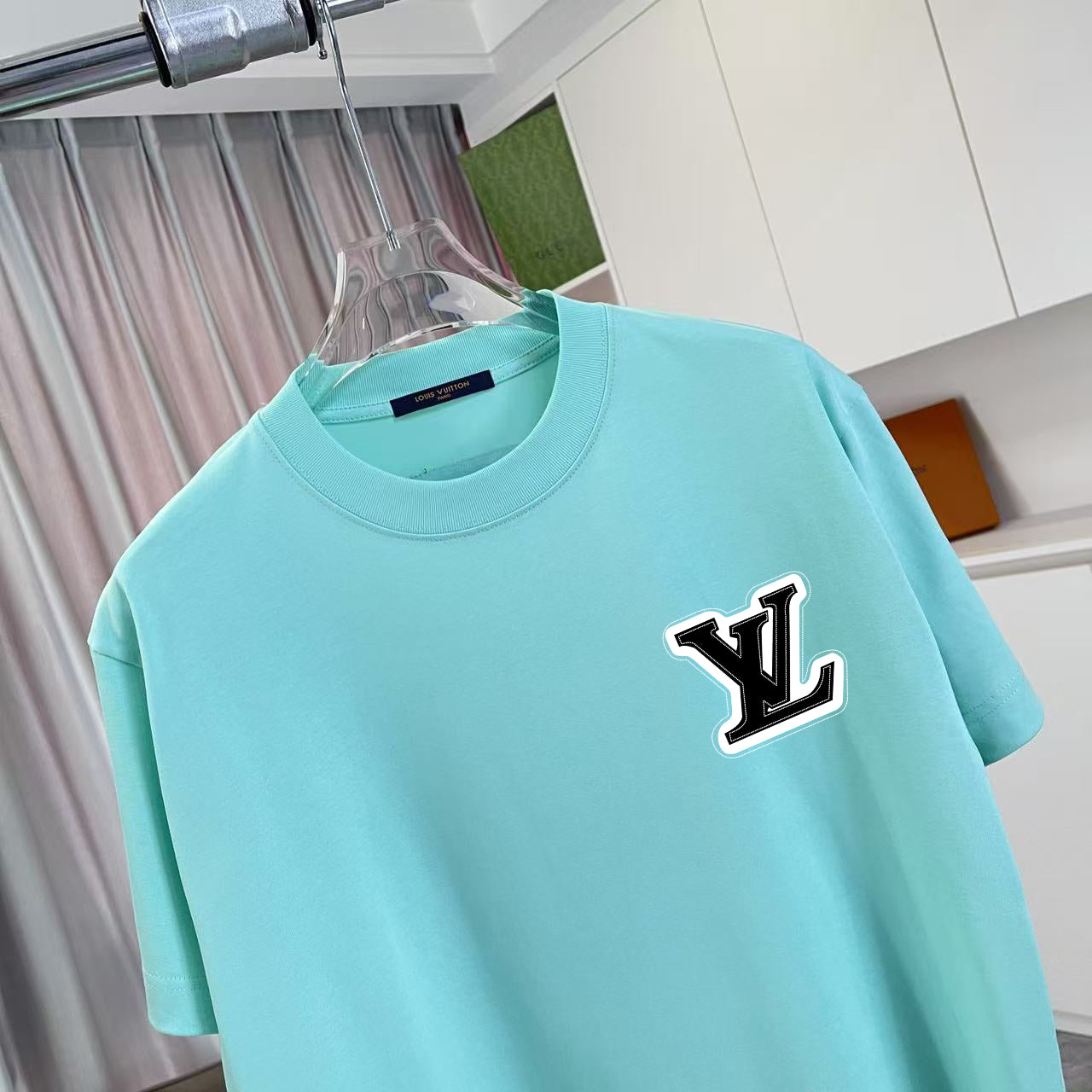 LuxluxHouse Best Quality Clothes T-shirt Louis Vuitton