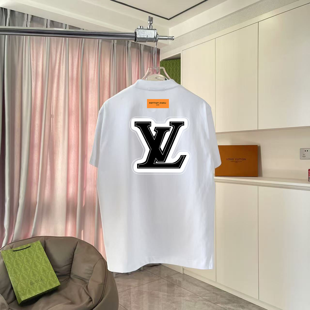 LuxluxHouse Best Quality Clothes T-shirt Louis Vuitton