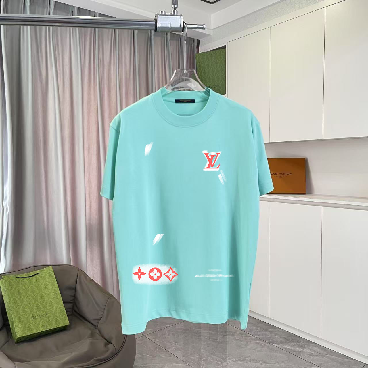 LuxluxHouse Best Quality Clothes T-shirt Louis Vuitton