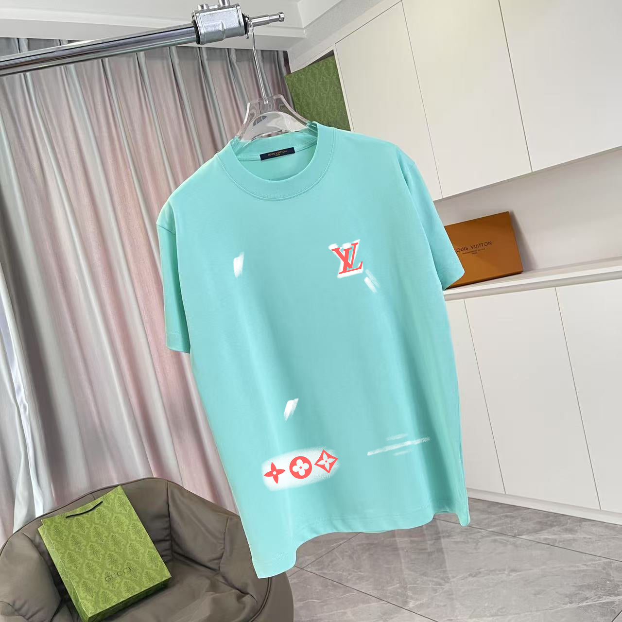 LuxluxHouse Best Quality Clothes T-shirt Louis Vuitton