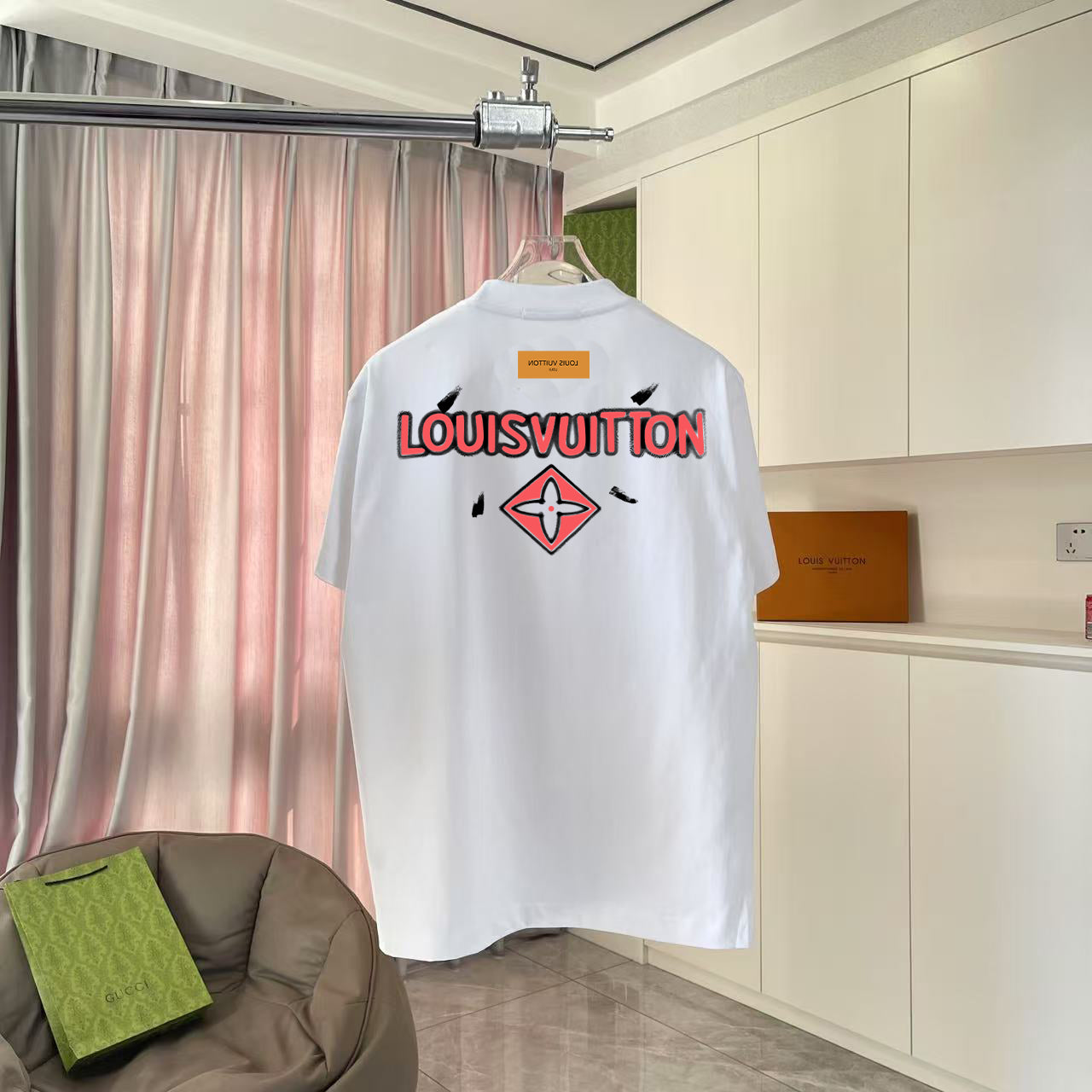 LuxluxHouse Best Quality Clothes T-shirt Louis Vuitton