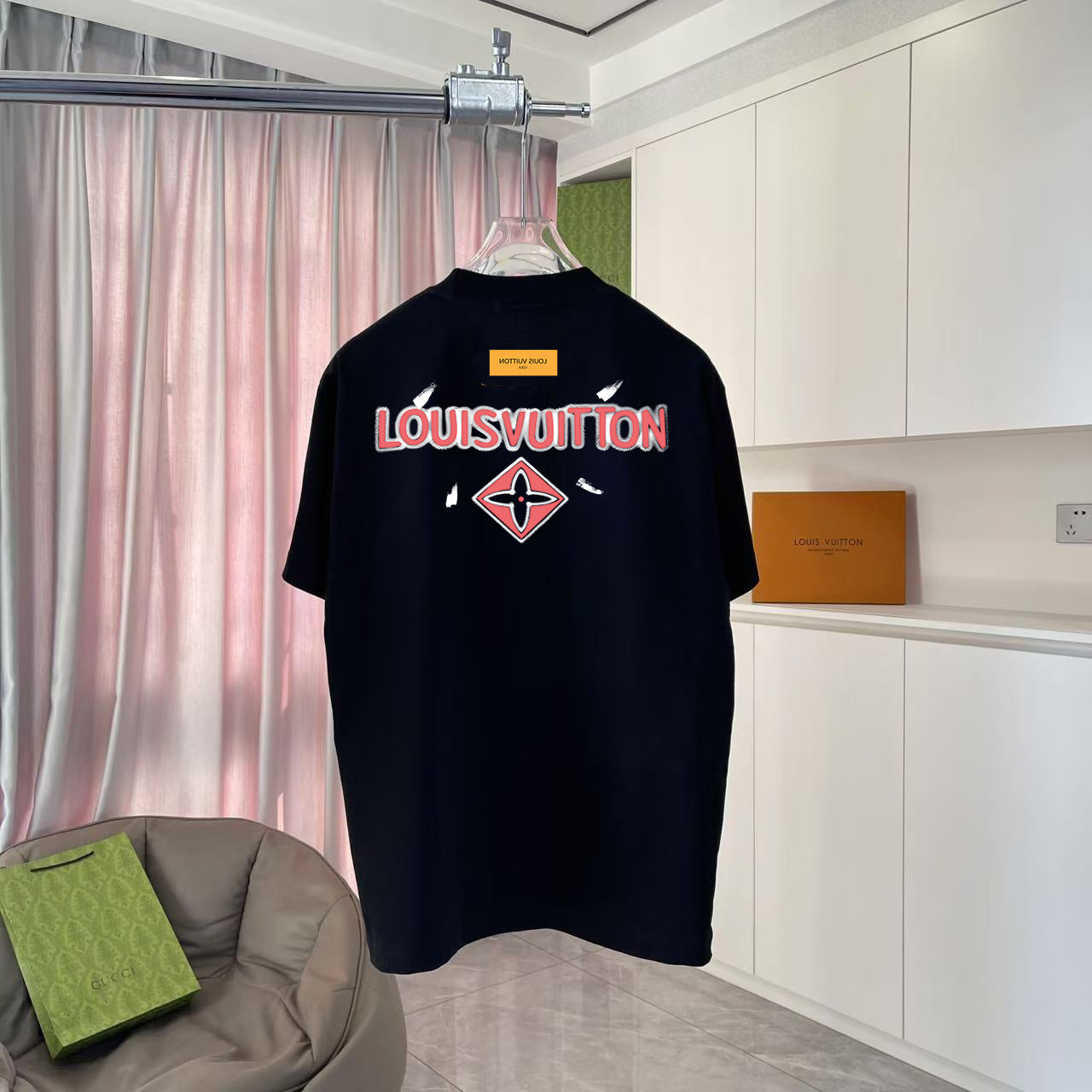 LuxluxHouse Best Quality Clothes T-shirt Louis Vuitton