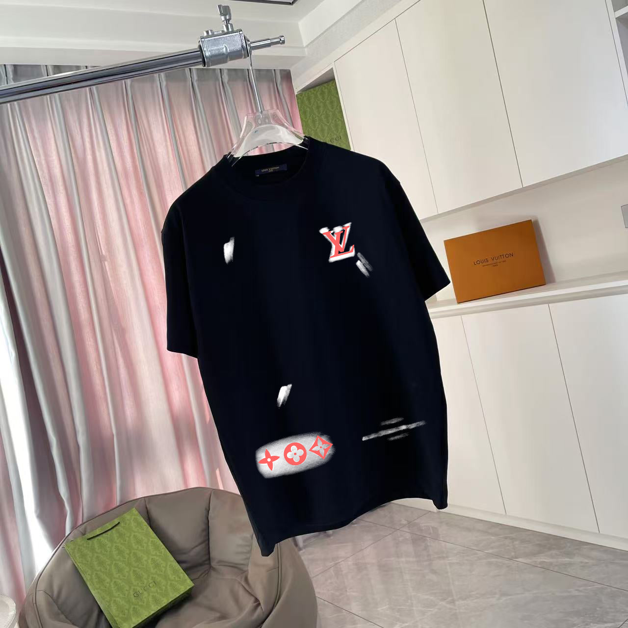 LuxluxHouse Best Quality Clothes T-shirt Louis Vuitton