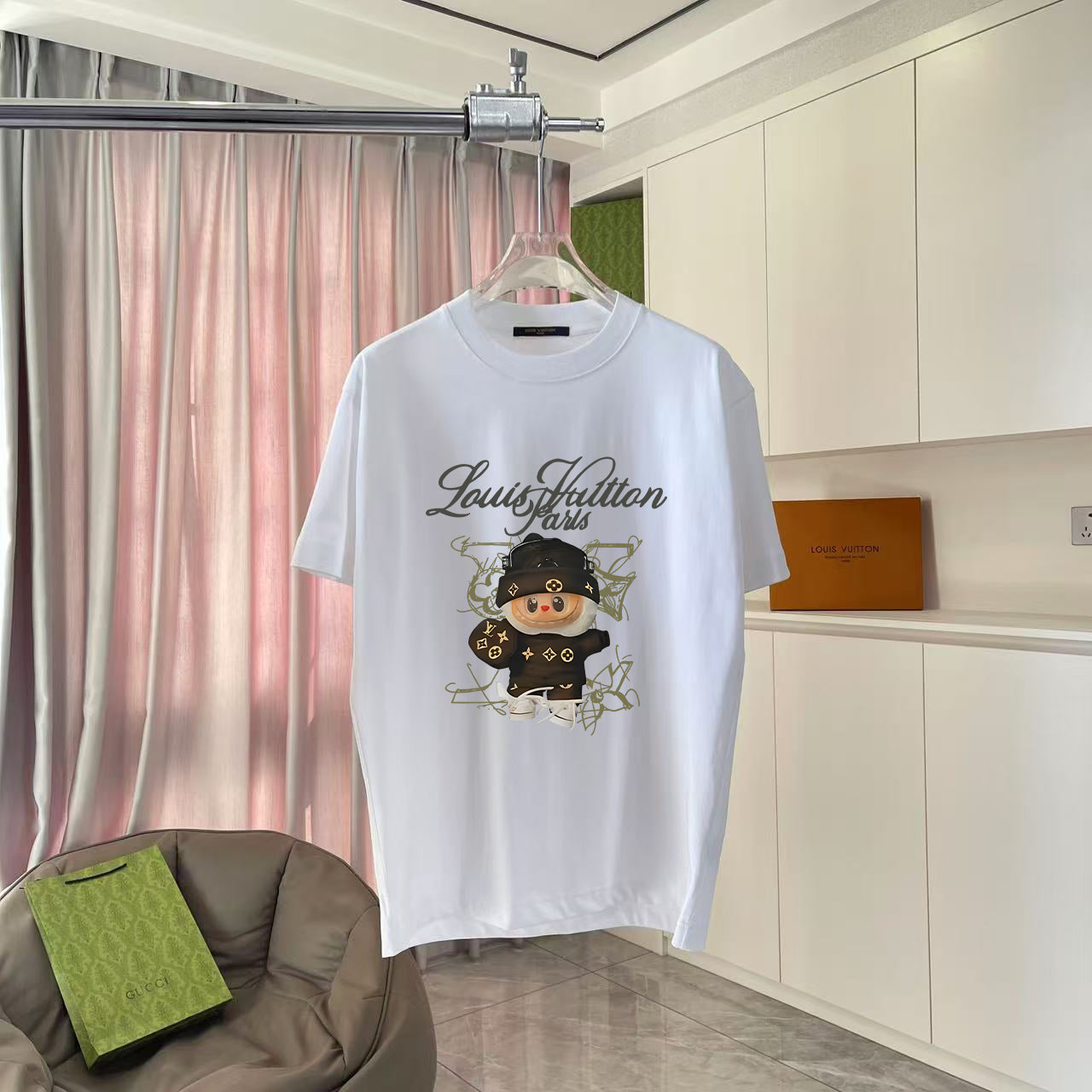 LuxluxHouse Best Quality Clothes T-shirt Louis Vuitton
