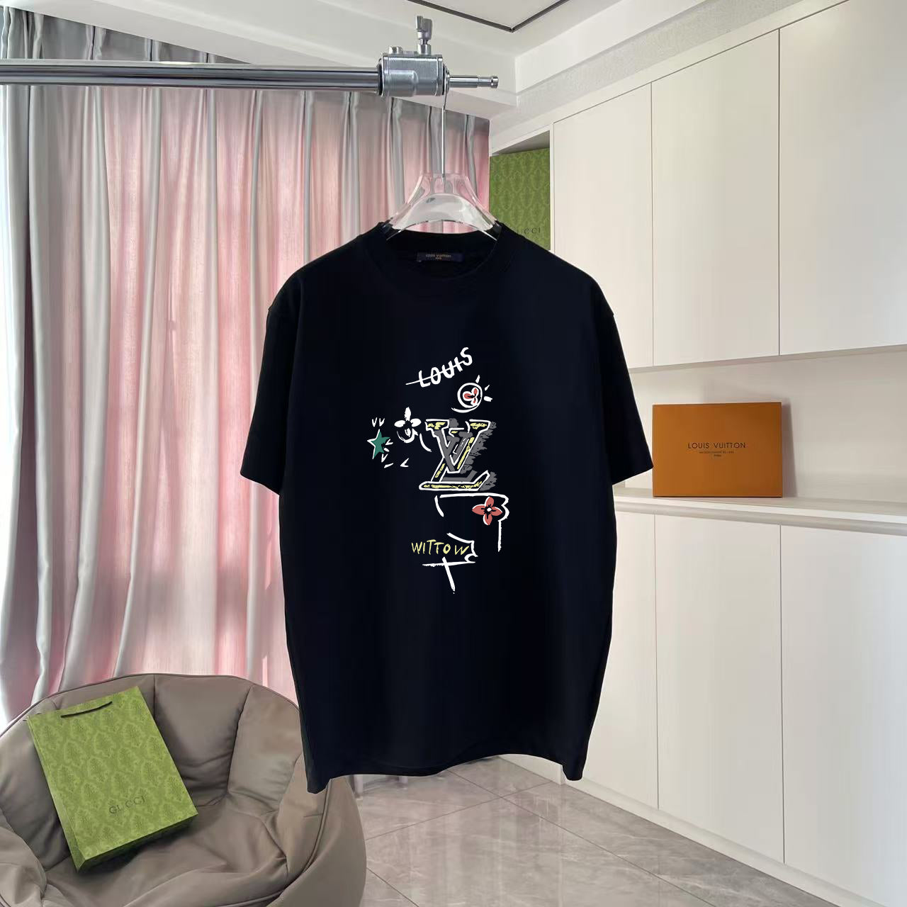 LuxluxHouse Best Quality Clothes T-shirt Louis Vuitton