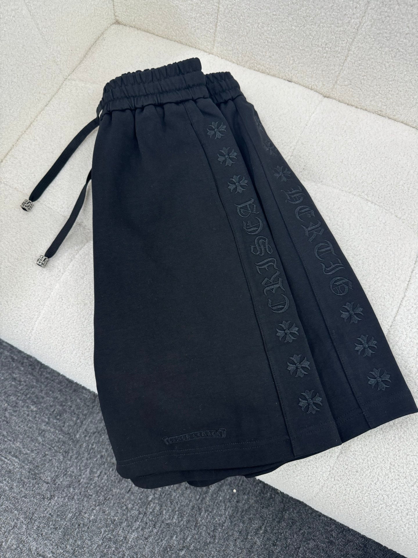 LuxluxHouse Best Quality Clothes Pants Chrome Hearts