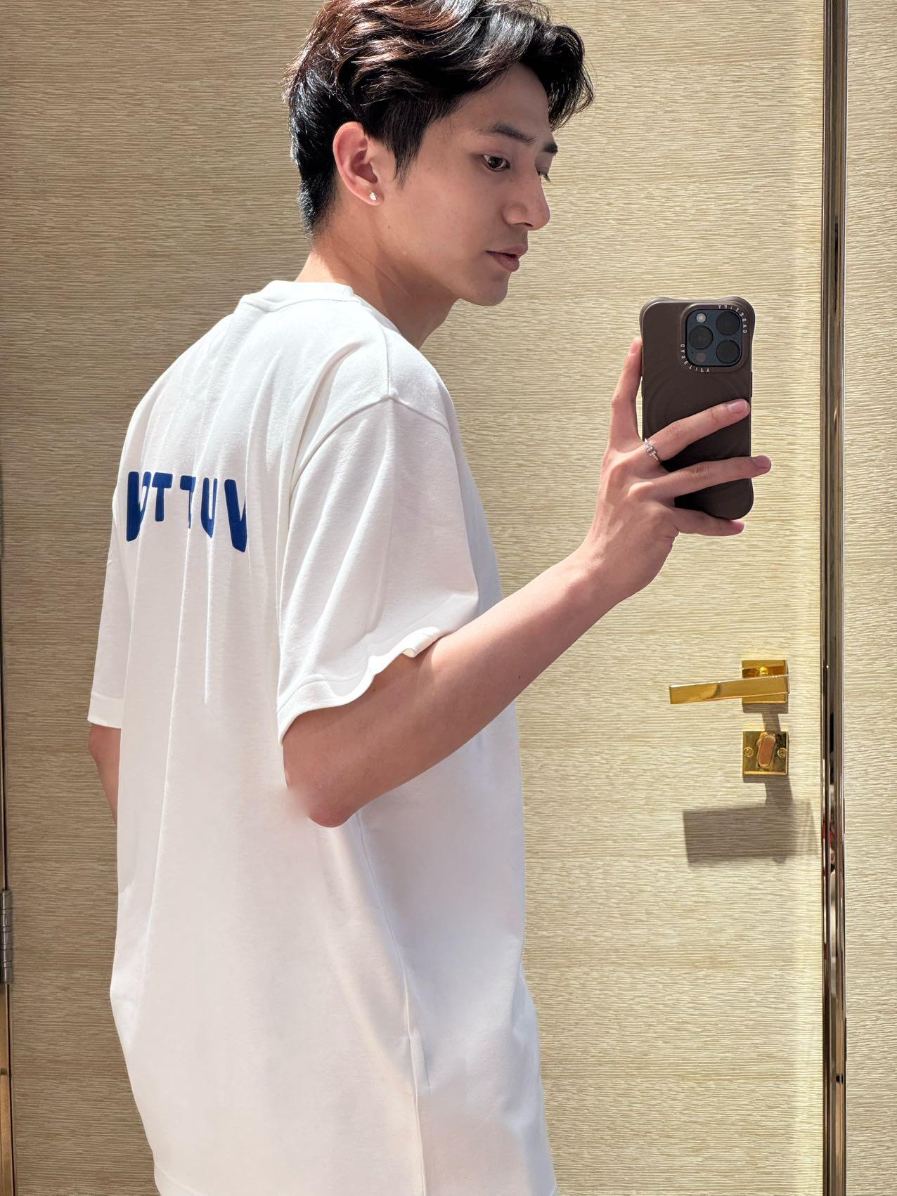 LuxluxHouse Best Quality Clothes T-shirt Louis Vuitton