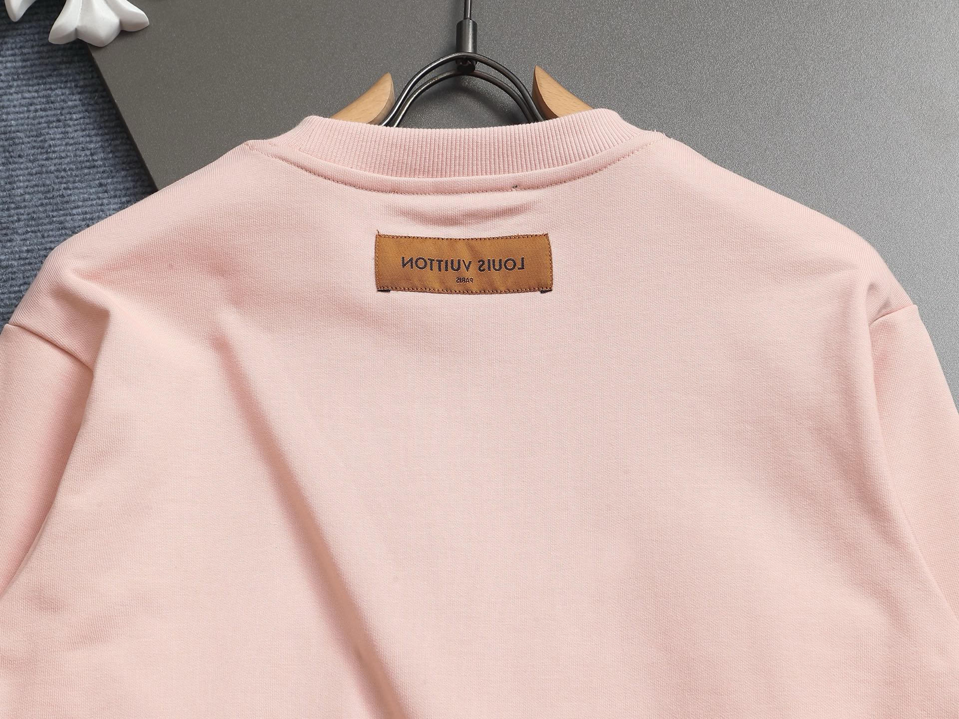 LuxluxHouse Best Quality Clothes T-shirt Louis Vuitton