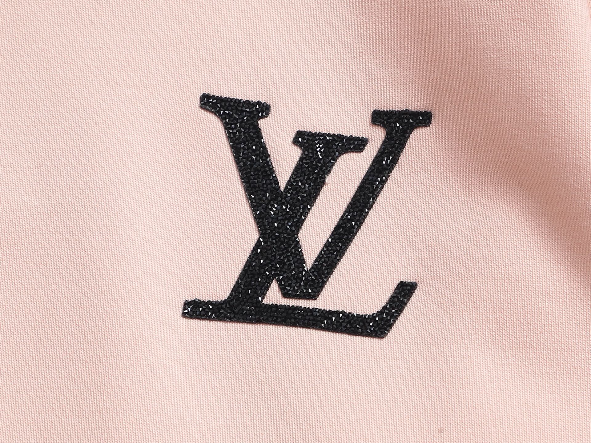 LuxluxHouse Best Quality Clothes T-shirt Louis Vuitton
