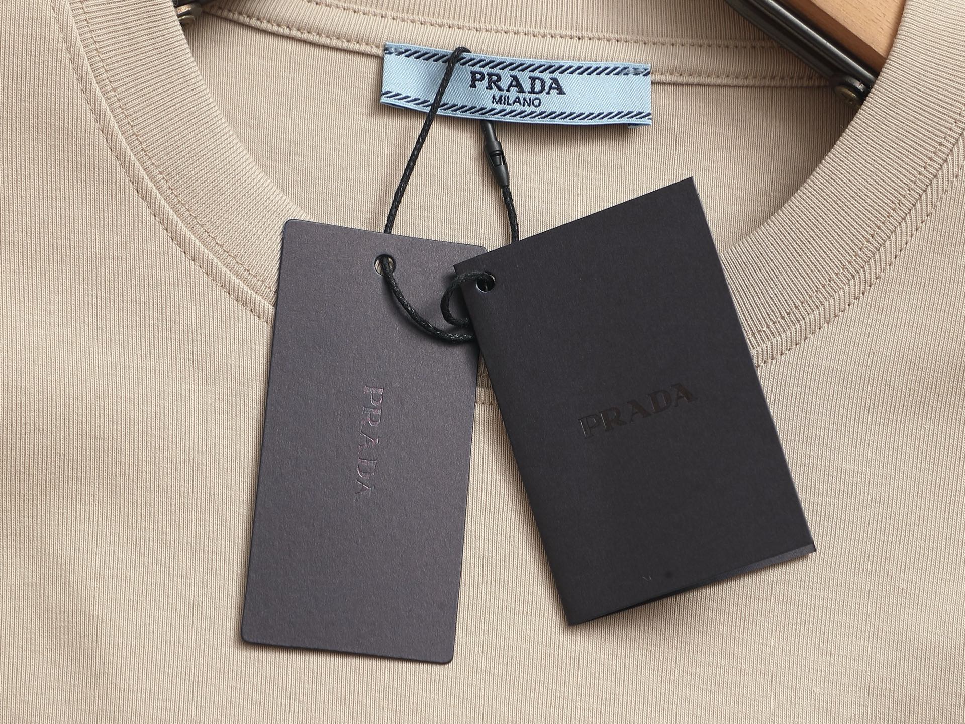 LuxluxHouse Best Quality Clothes Hoodie & Sweater Prada