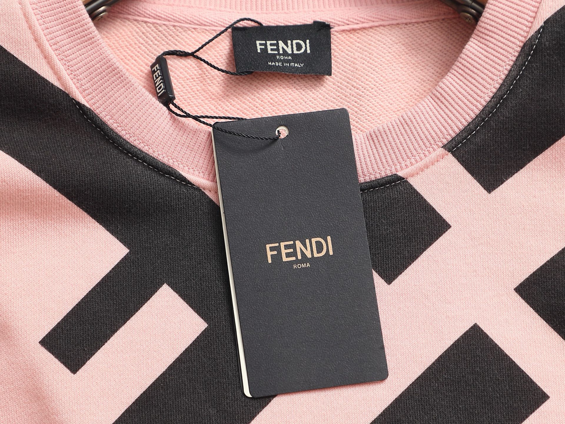 LuxluxHouse Best Quality Clothes Fendi T-shirt