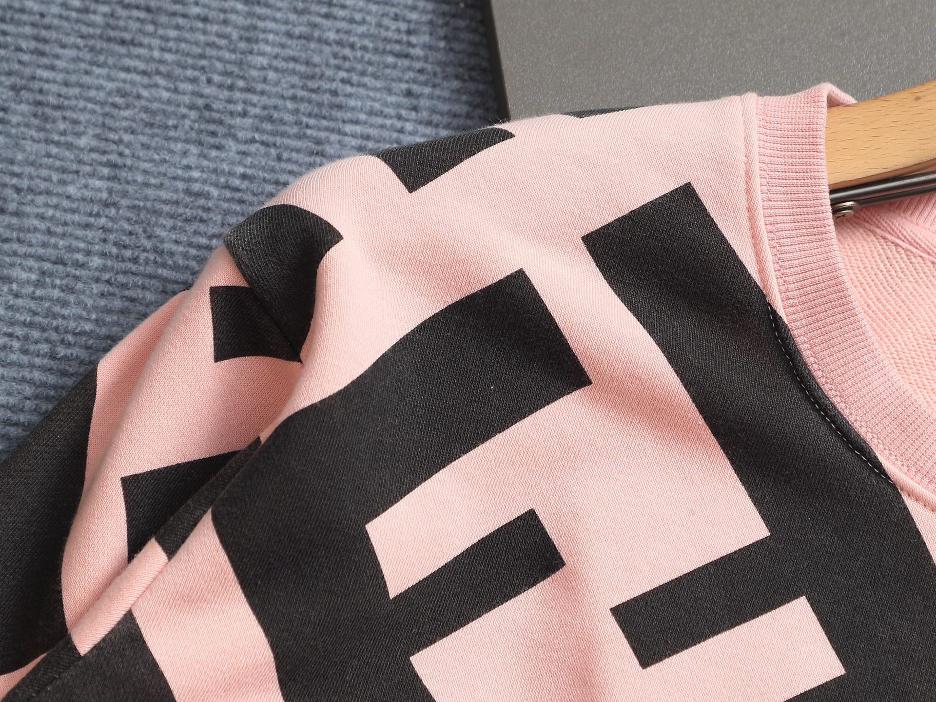 LuxluxHouse Best Quality Clothes Fendi T-shirt