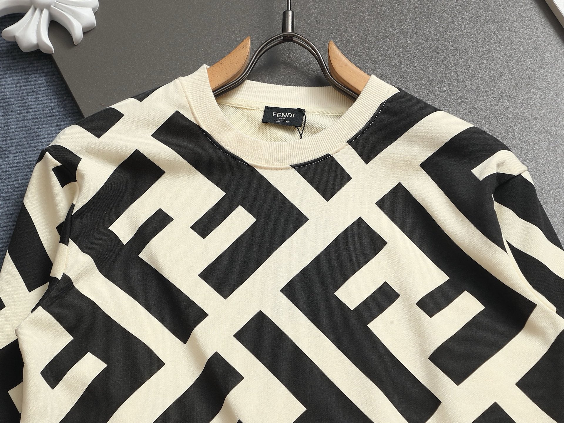 LuxluxHouse Best Quality Clothes Fendi T-shirt
