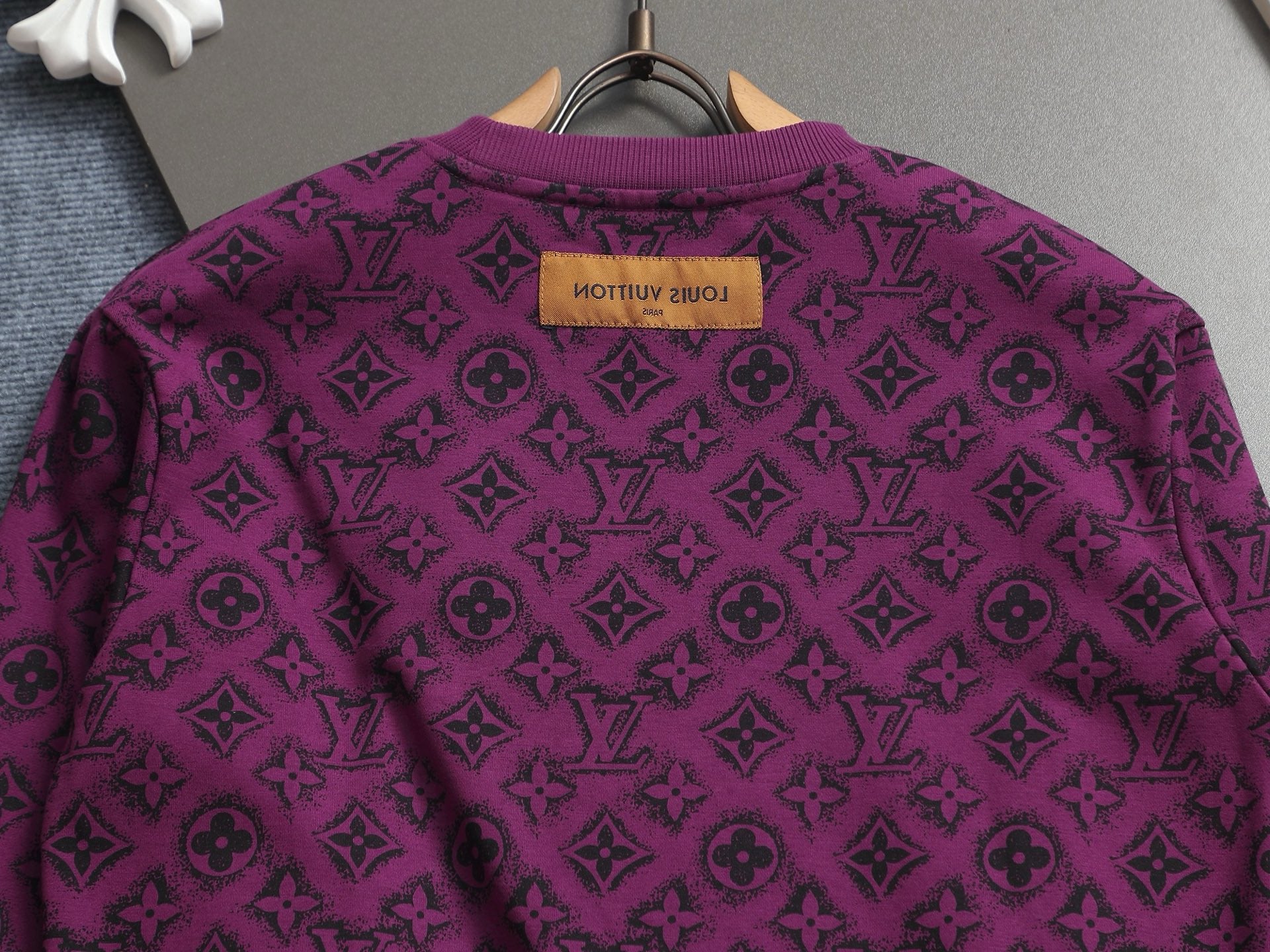 LuxluxHouse Best Quality Clothes T-shirt Louis Vuitton