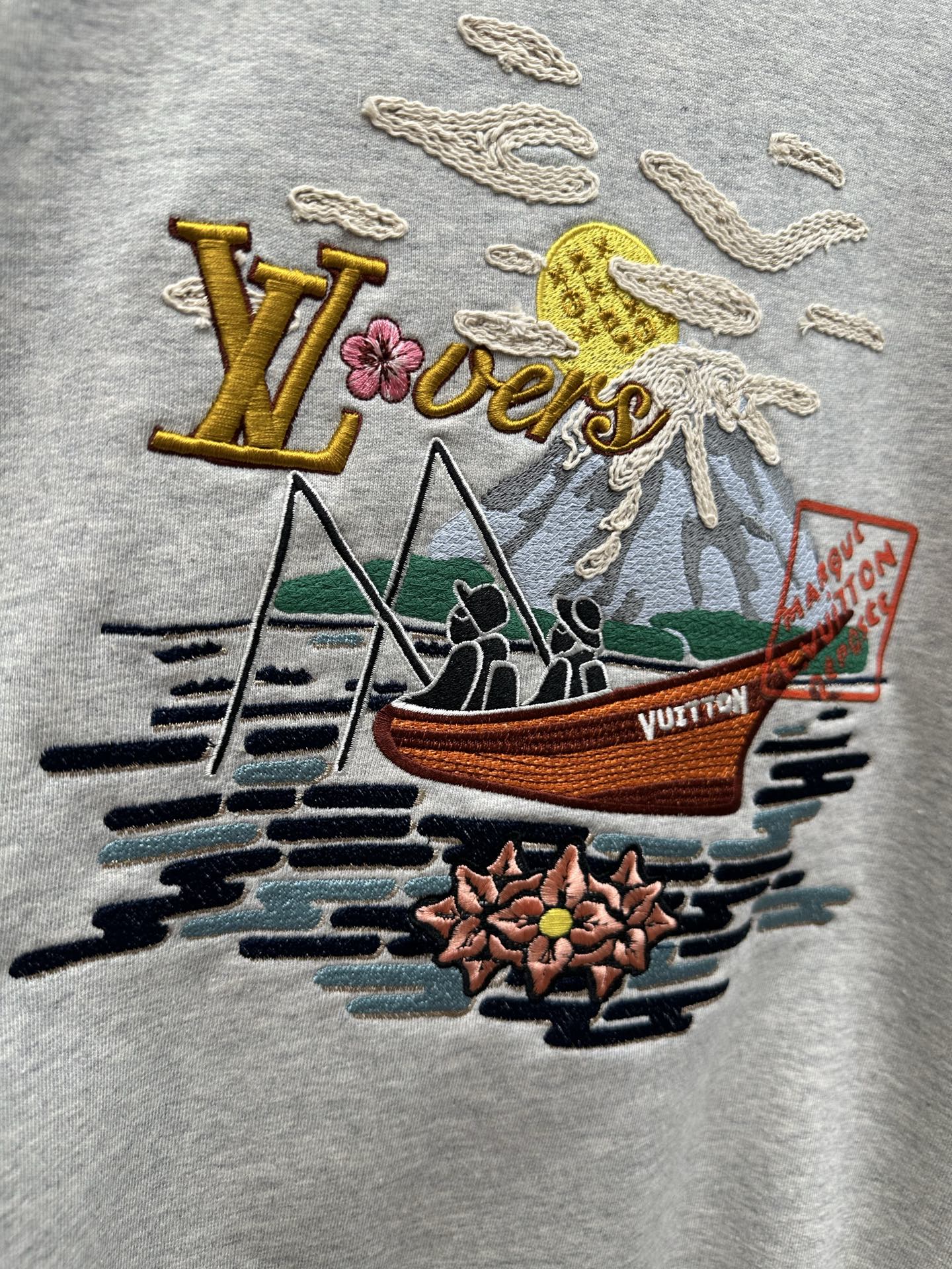 LuxluxHouse Best Quality Clothes Hoodie & Sweater Louis Vuitton
