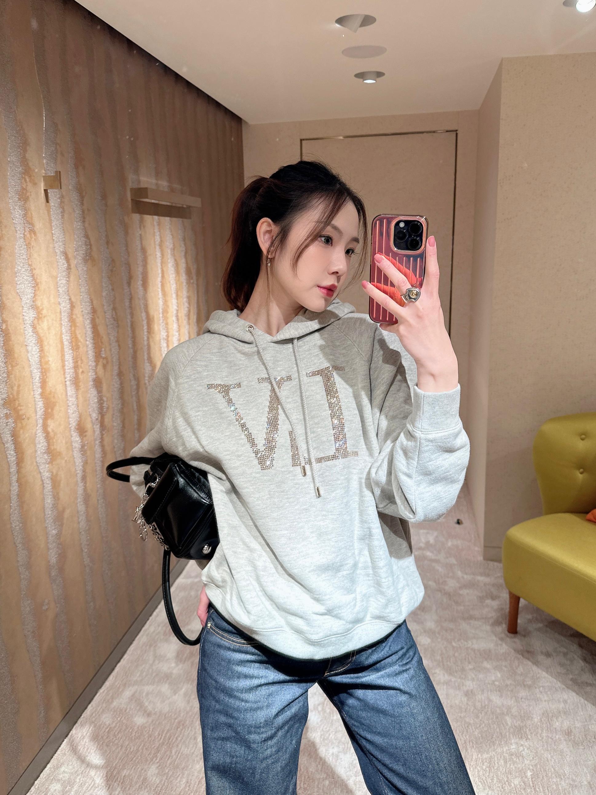 LuxluxHouse Best Quality Clothes Hoodie & Sweater Louis Vuitton