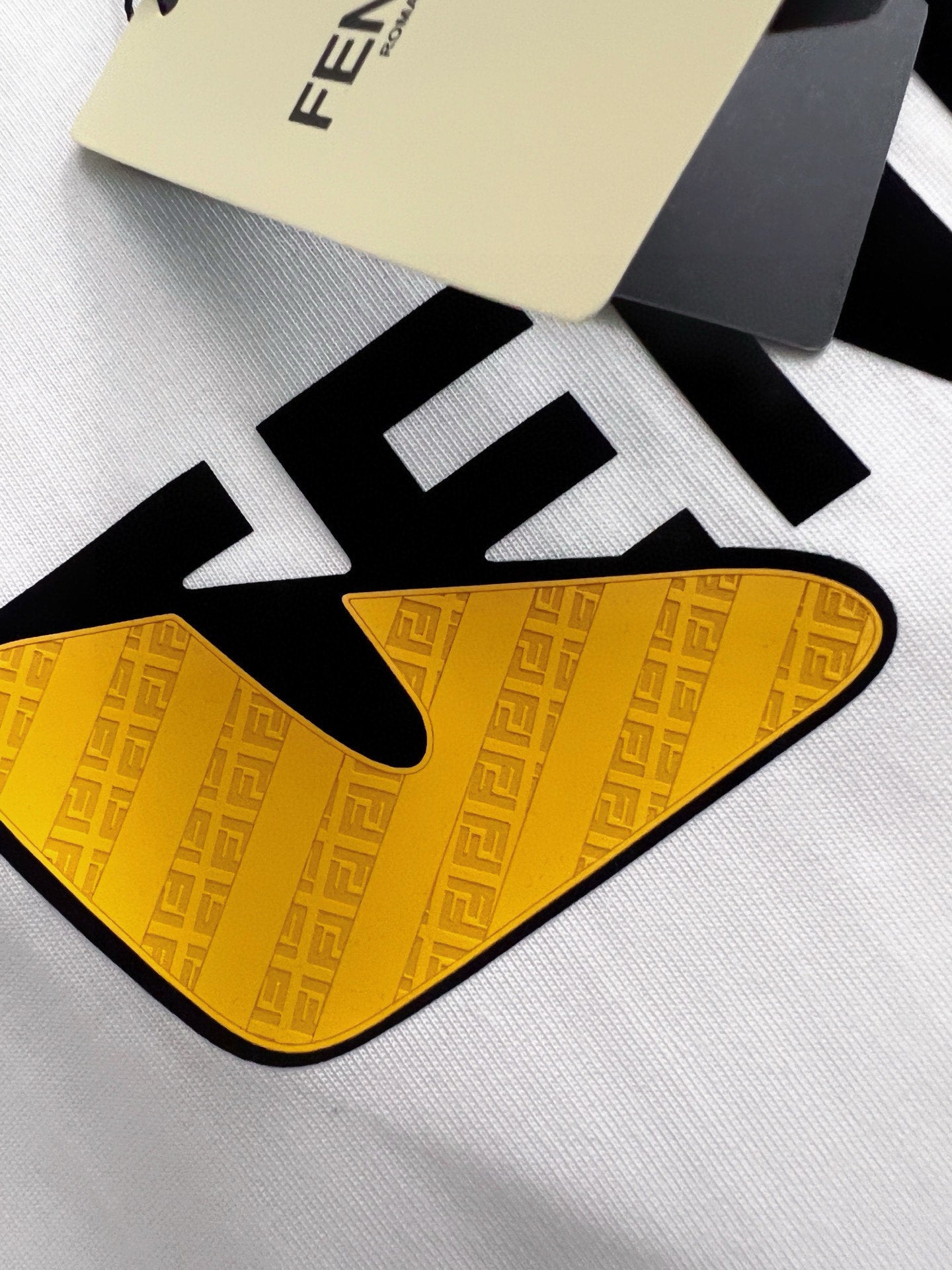 LuxluxHouse Best Quality Clothes Fendi T-shirt