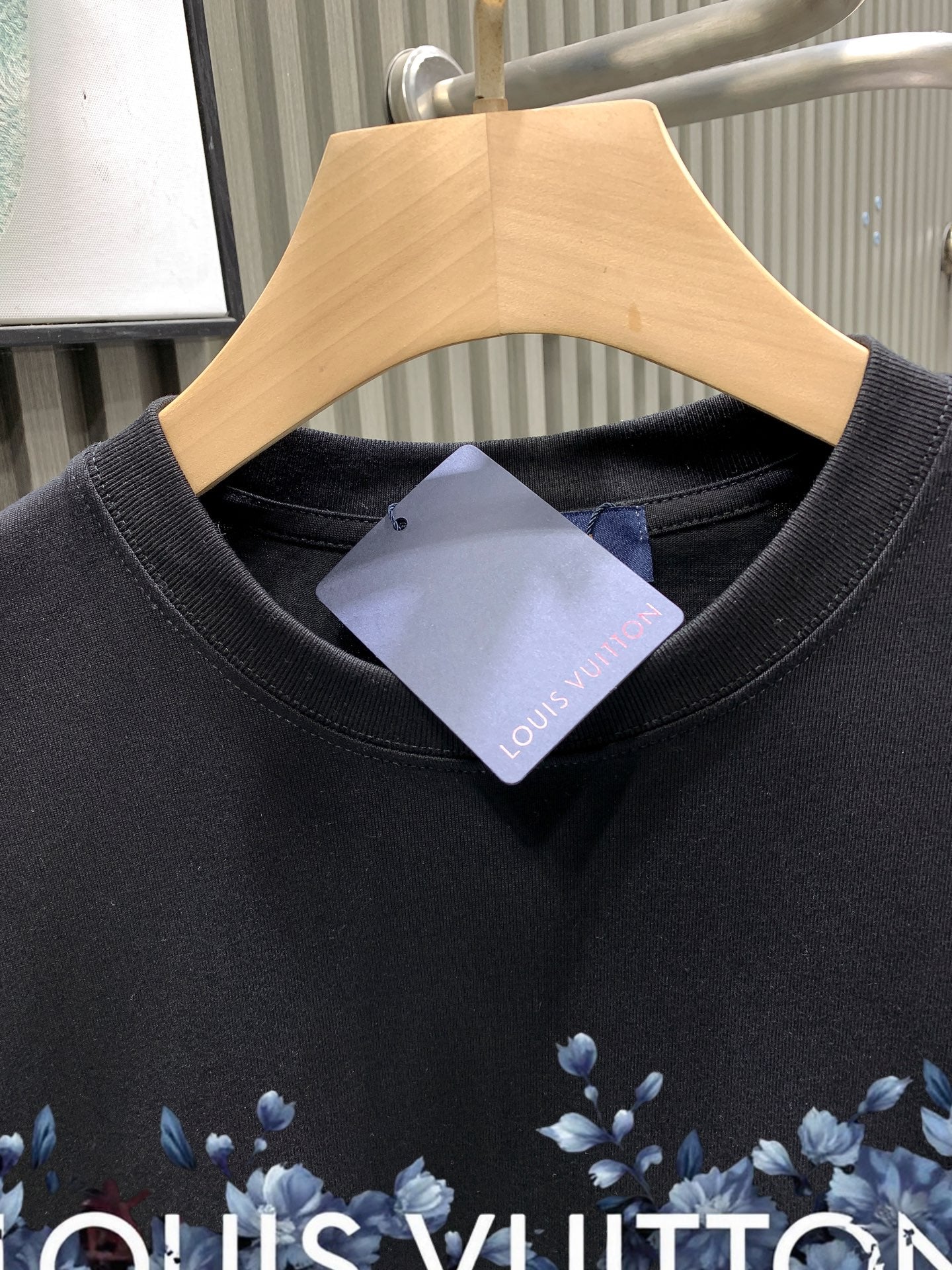 LuxluxHouse Best Quality Clothes T-shirt Louis Vuitton