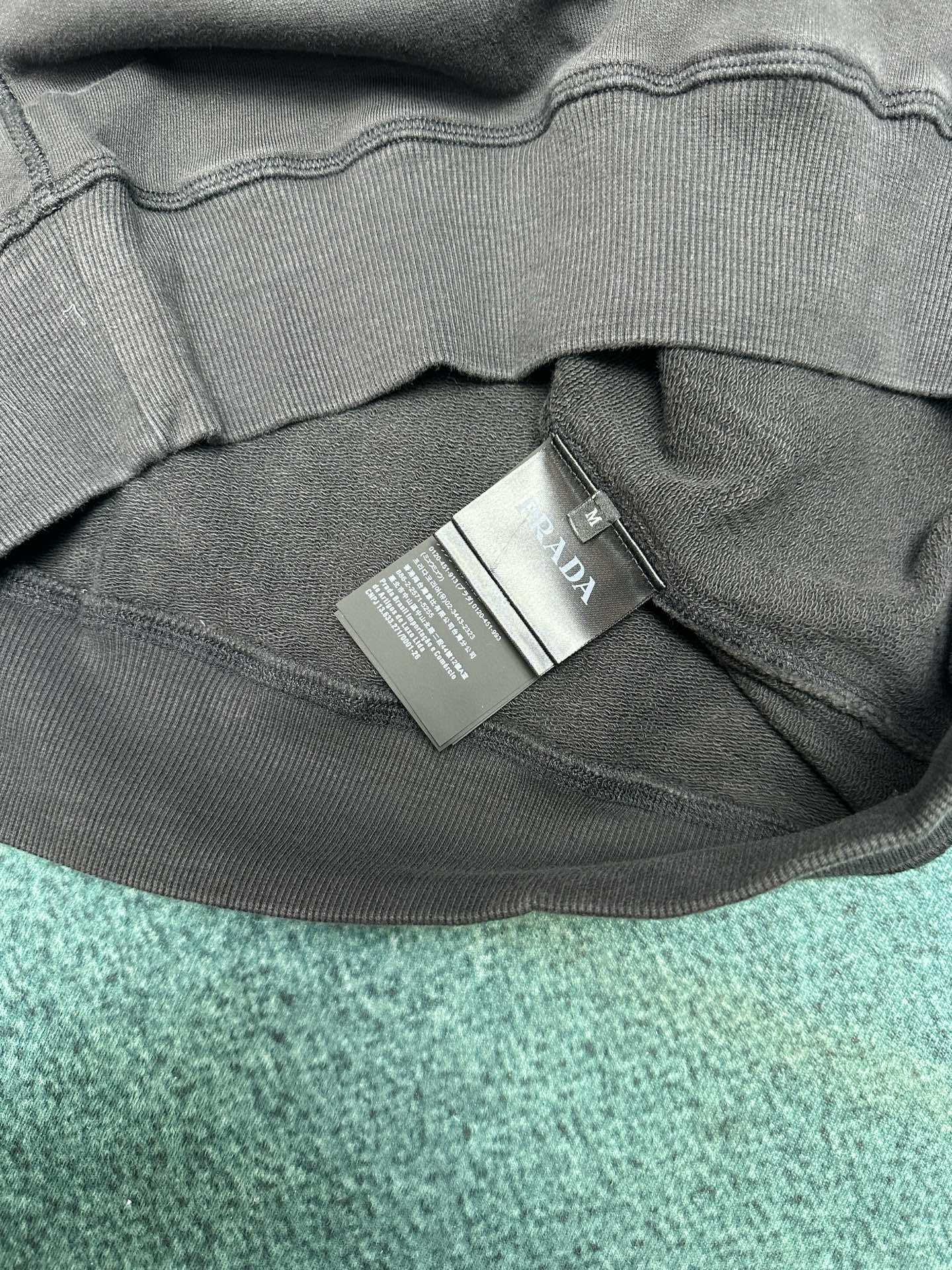 LuxluxHouse Best Quality Clothes T-shirt Prada
