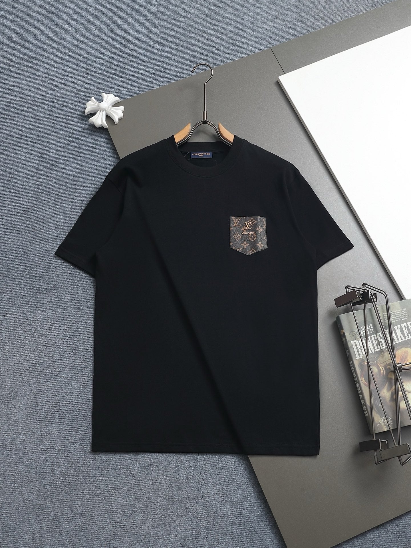 LuxluxHouse Best Quality Clothes T-shirt Louis Vuitton