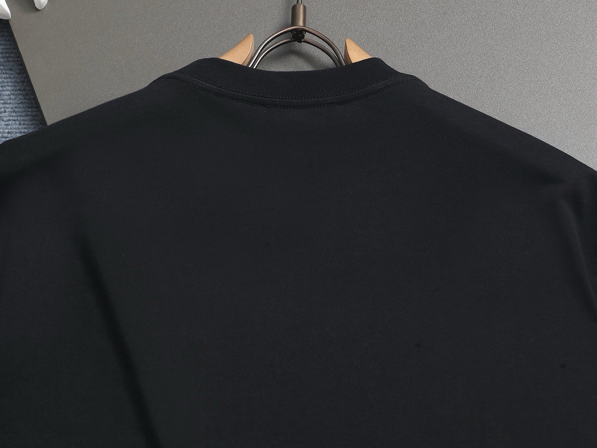 LuxluxHouse Best Quality Clothes T-shirt Loewe