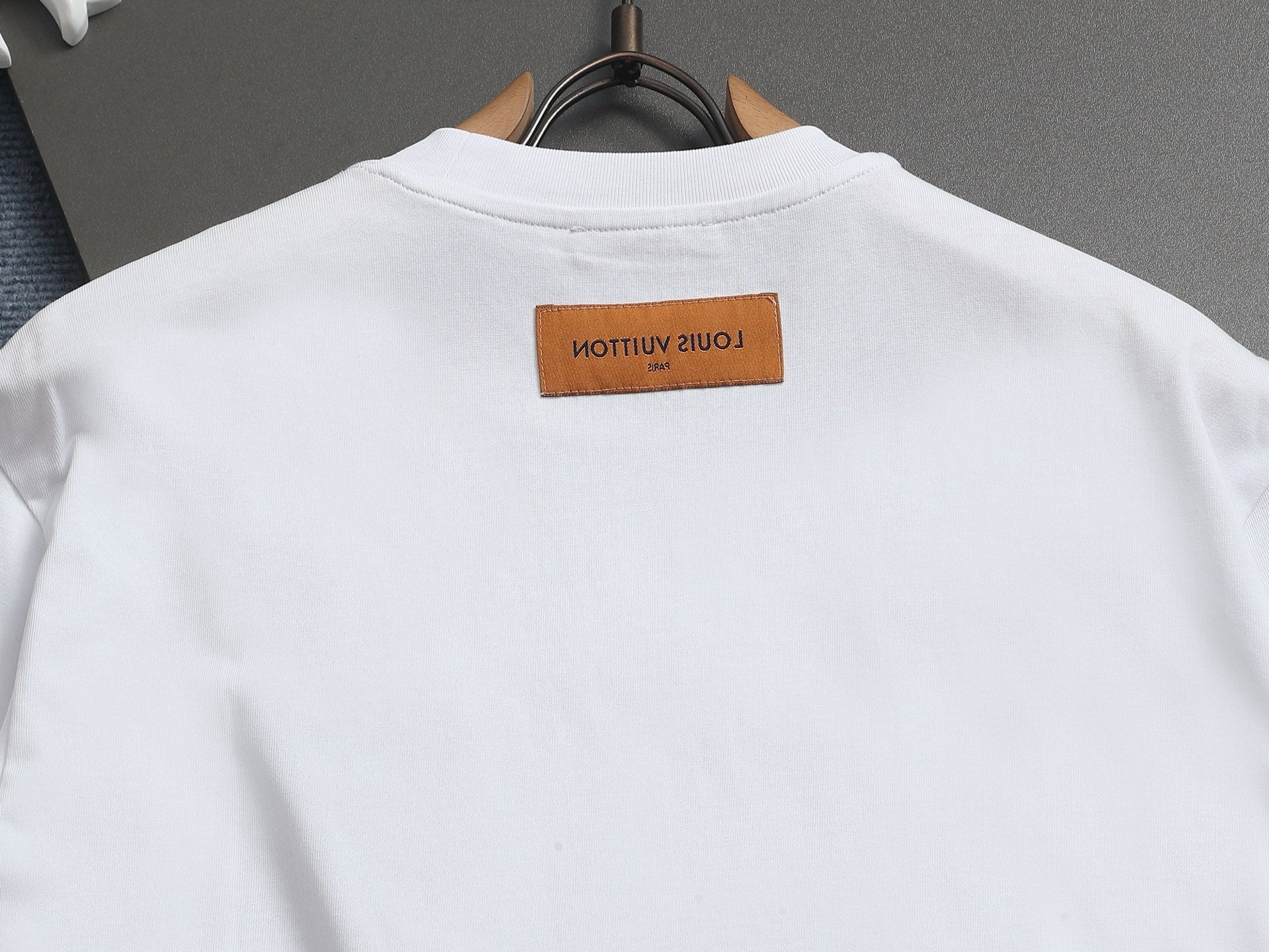 LuxluxHouse Best Quality Clothes T-shirt Louis Vuitton