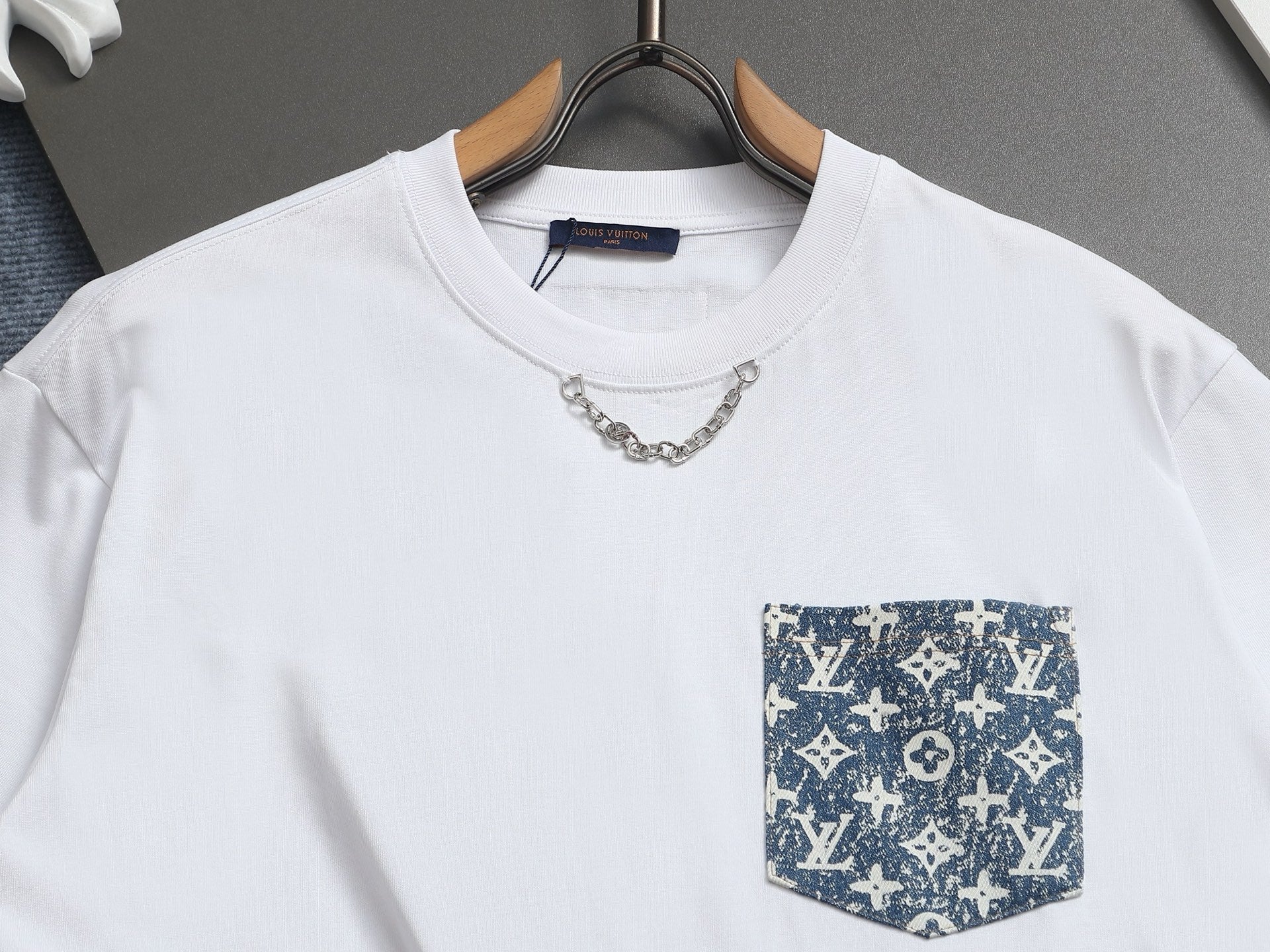 LuxluxHouse Best Quality Clothes T-shirt Louis Vuitton