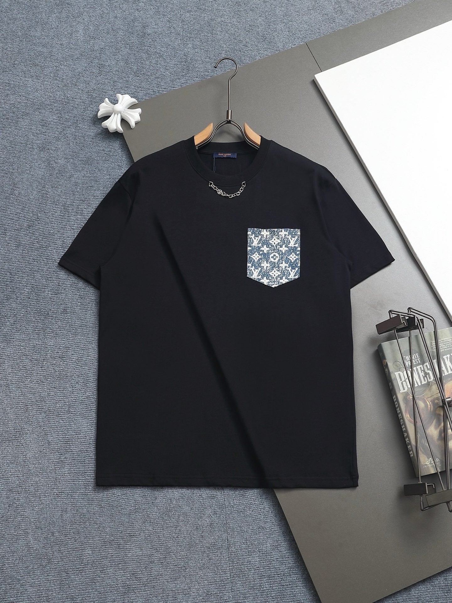 LuxluxHouse Best Quality Clothes T-shirt Louis Vuitton