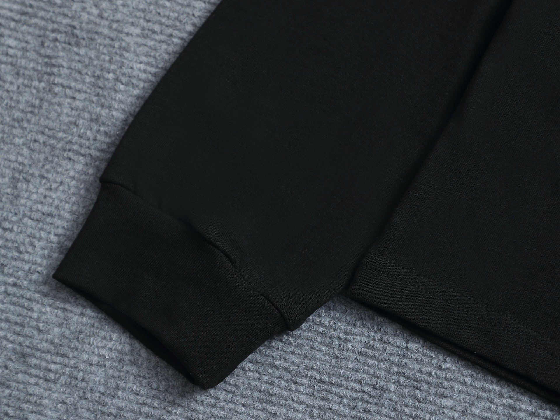 LuxluxHouse Best Quality Clothes T-shirt Arcteryx