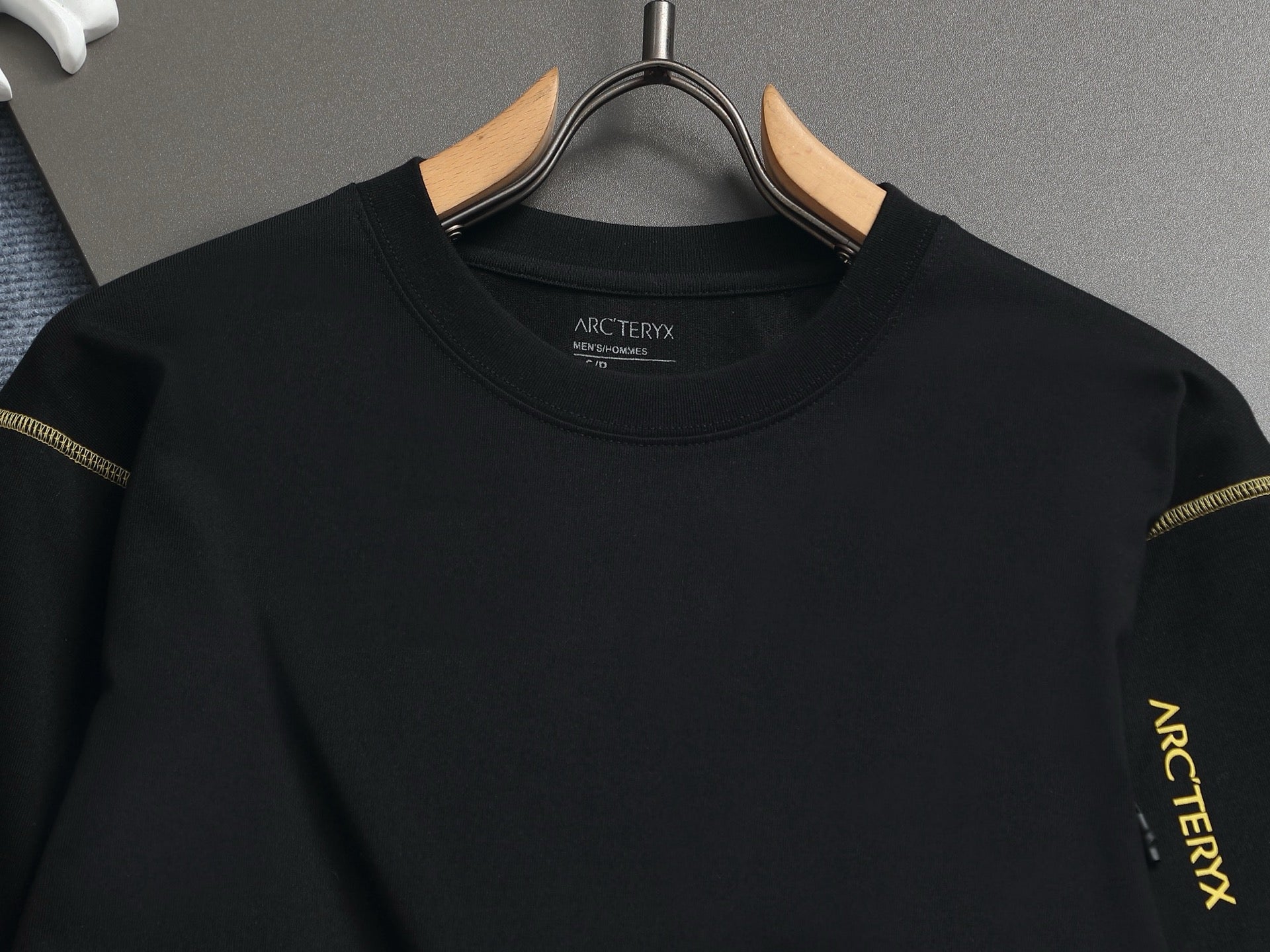 LuxluxHouse Best Quality Clothes T-shirt Arcteryx
