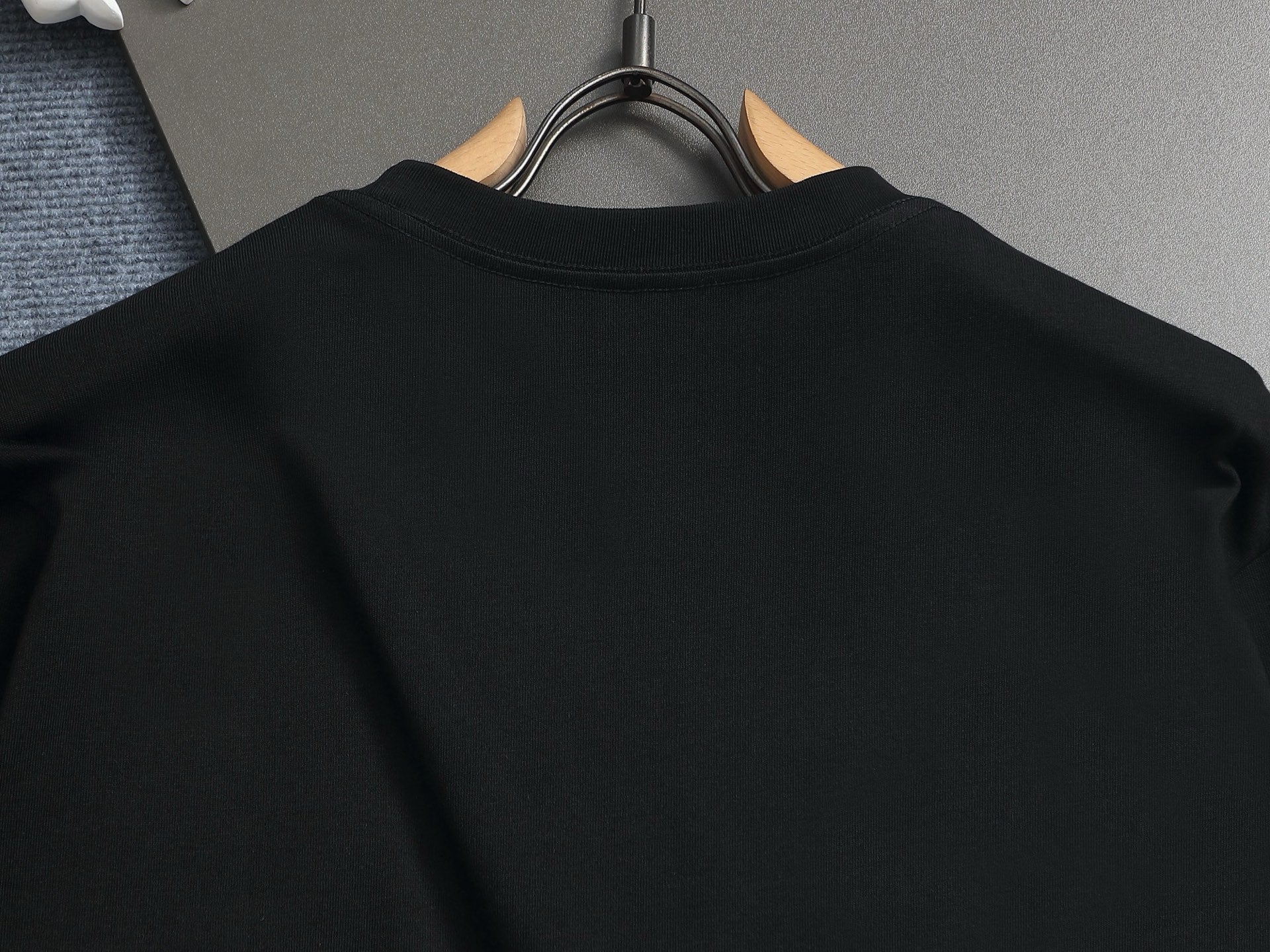 LuxluxHouse Best Quality Clothes T-shirt Arcteryx