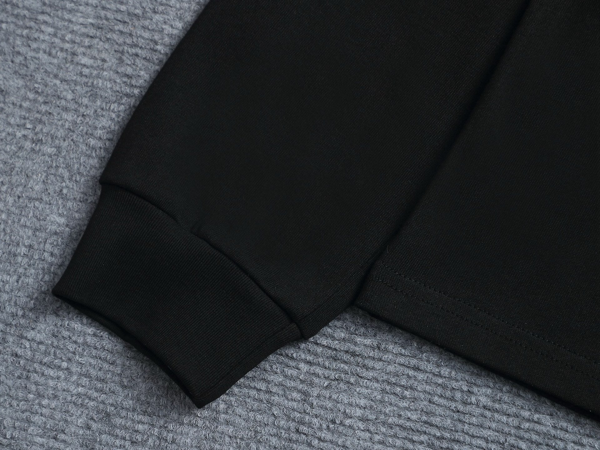 LuxluxHouse Best Quality Clothes T-shirt Arcteryx
