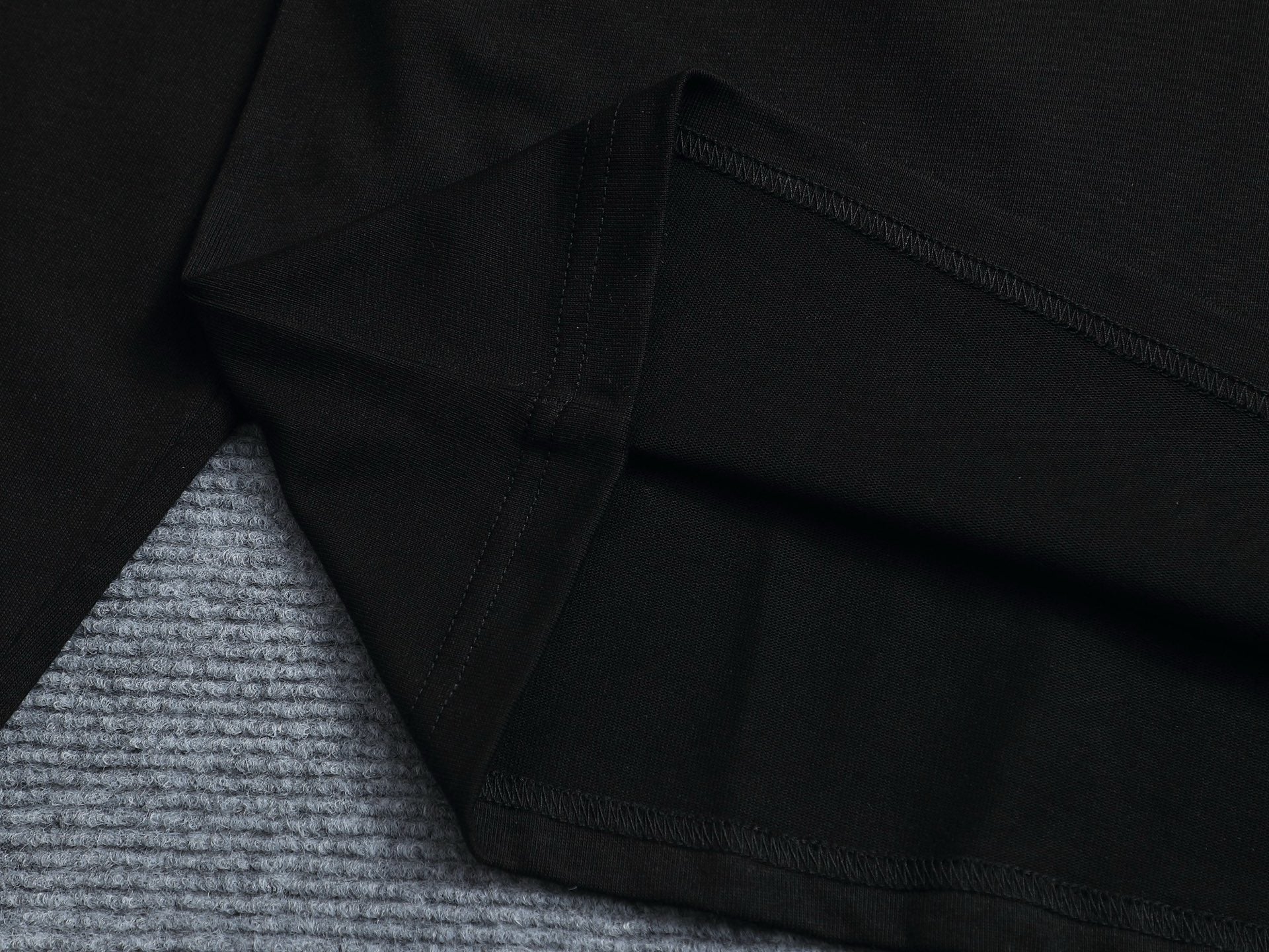 LuxluxHouse Best Quality Clothes T-shirt Arcteryx