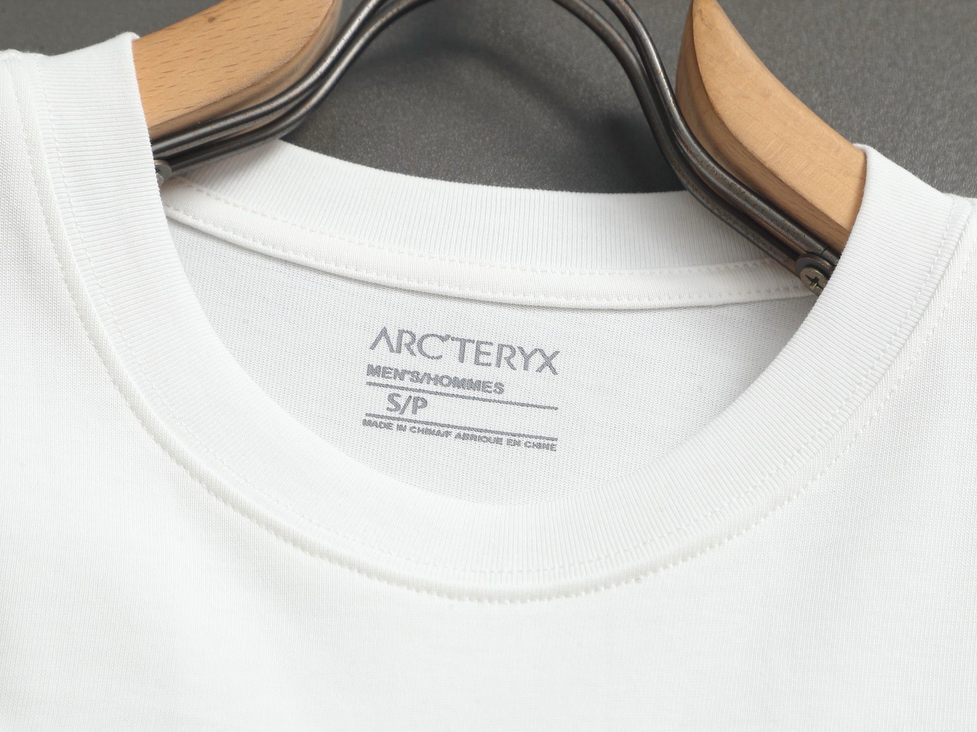 LuxluxHouse Best Quality Clothes T-shirt Arcteryx