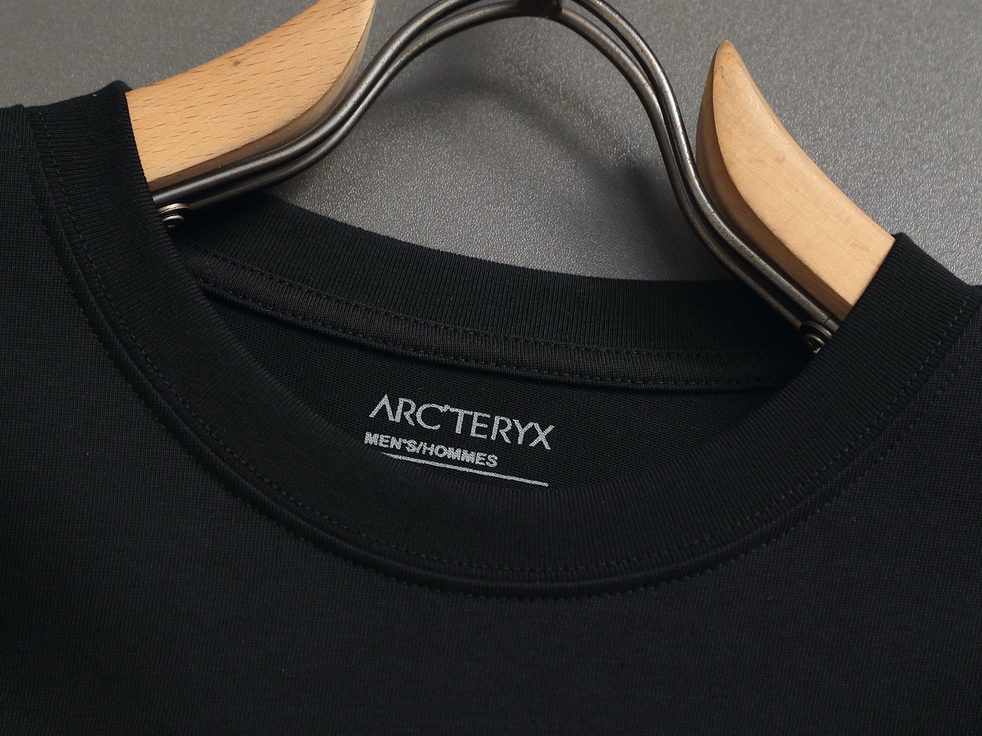 LuxluxHouse Best Quality Clothes T-shirt Arcteryx