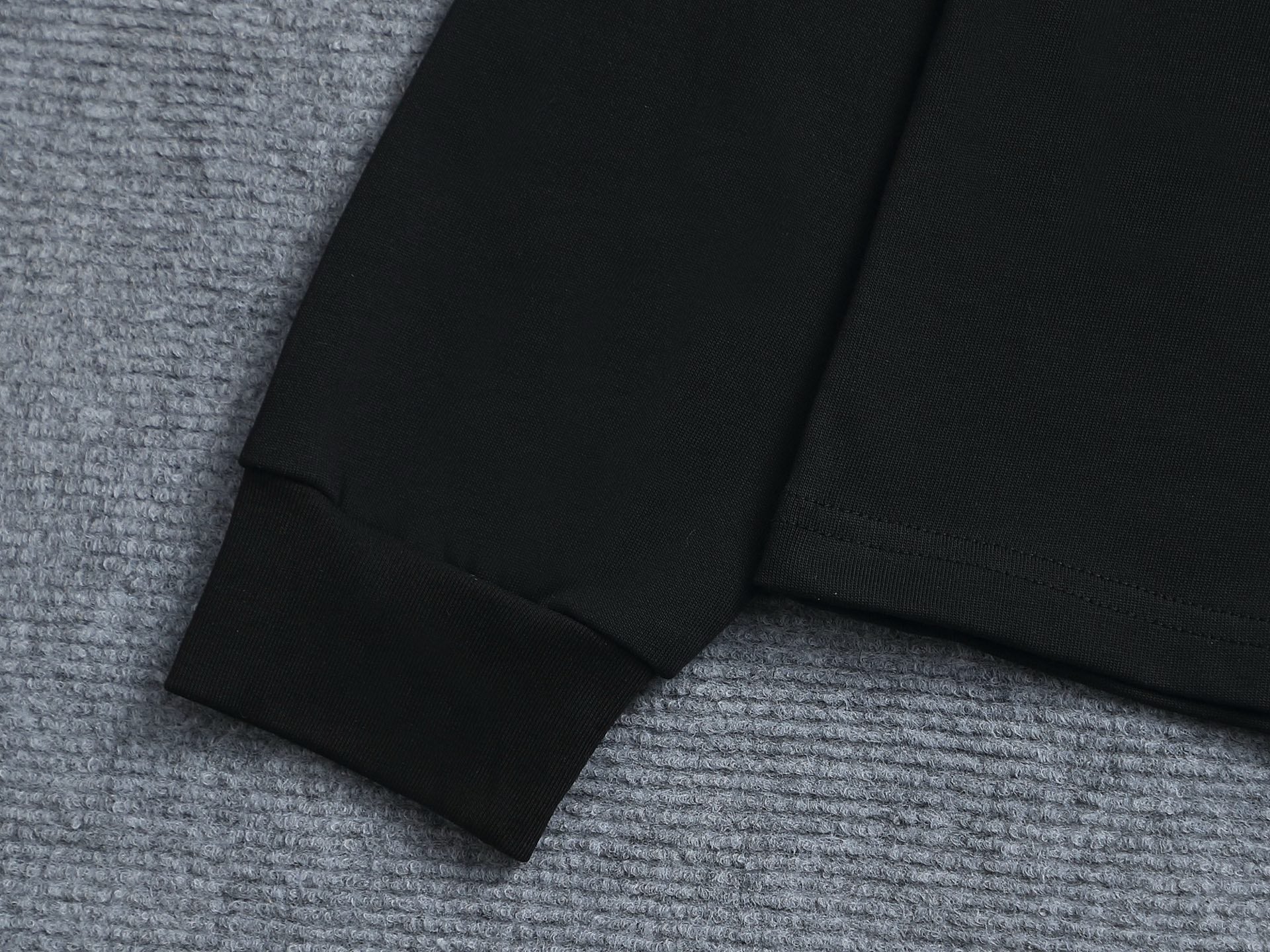 LuxluxHouse Best Quality Clothes T-shirt Arcteryx