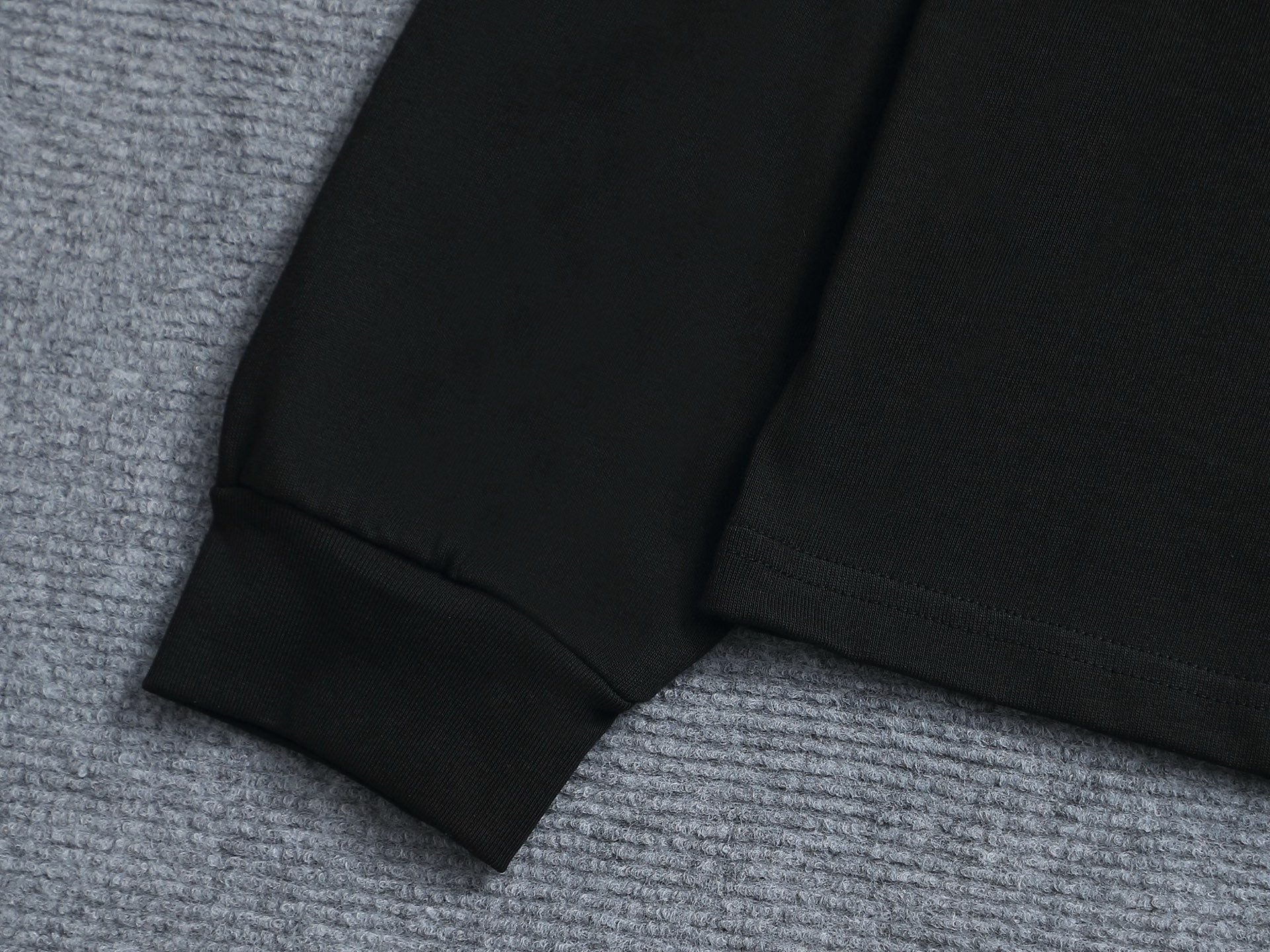 LuxluxHouse Best Quality Clothes T-shirt Arcteryx