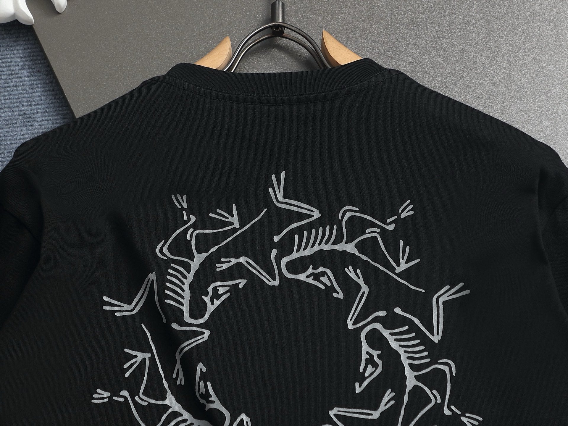 LuxluxHouse Best Quality Clothes T-shirt Arcteryx
