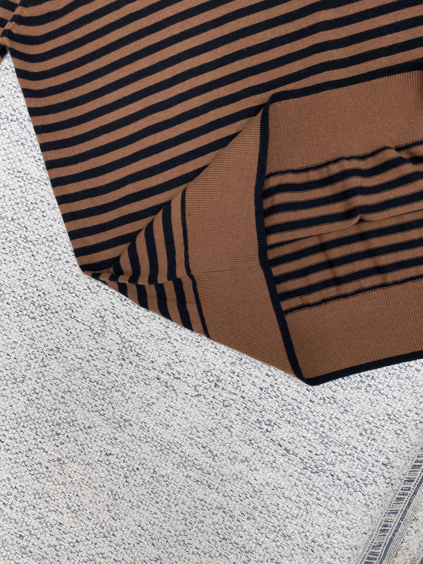 LuxluxHouse Best Quality Clothes Shirts&Polo Prada