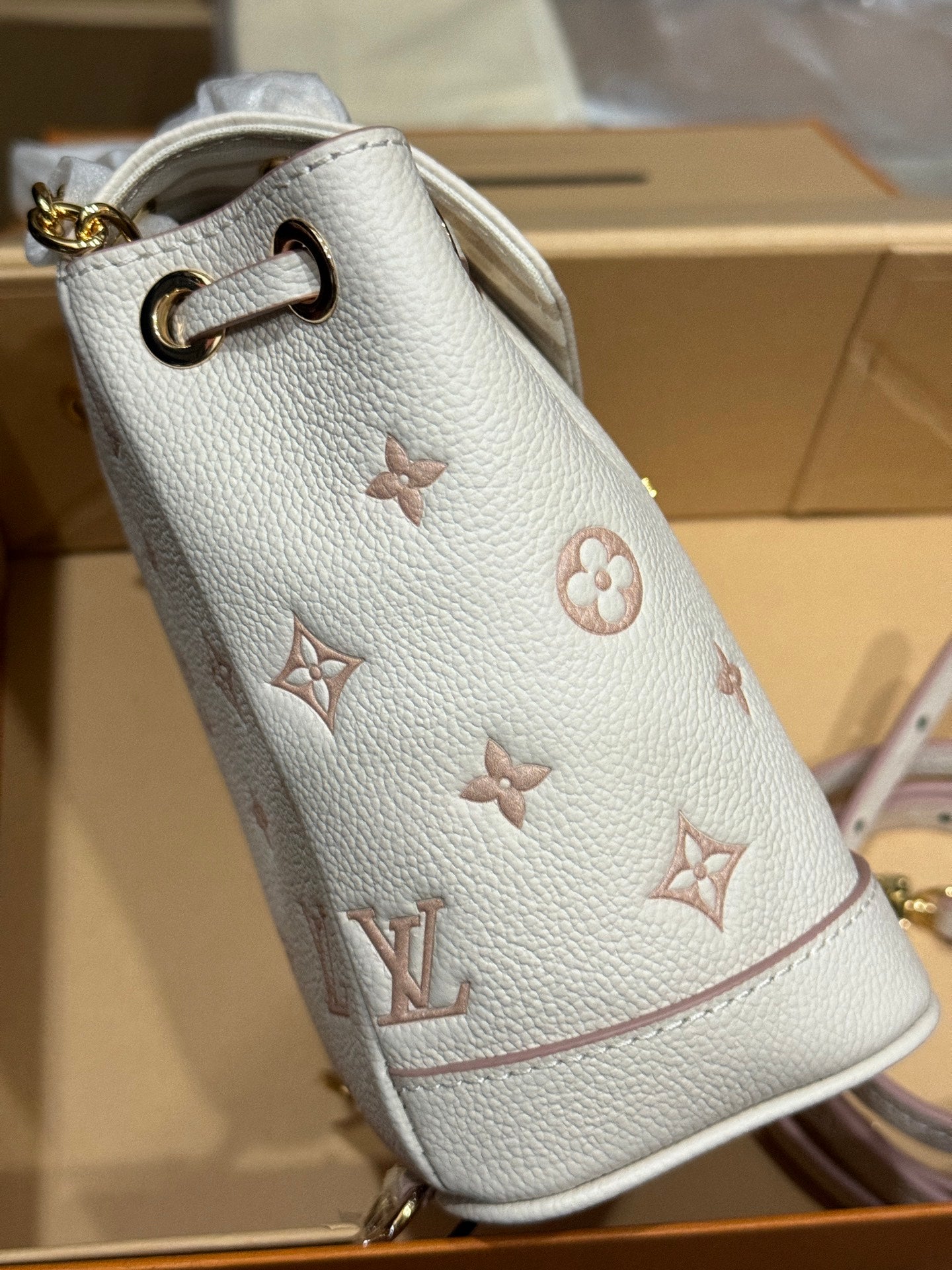 LuxluxHouse Best Quality Bags  Louis Vuitton