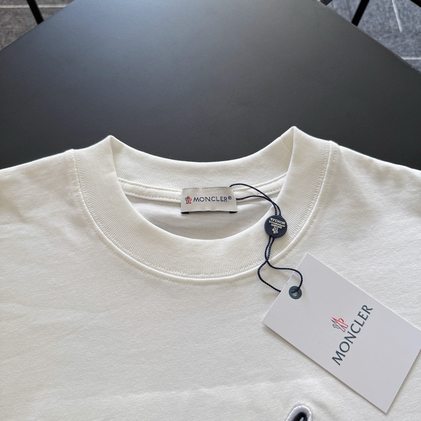 LuxluxHouse Best Quality Clothes T-shirt Moncler