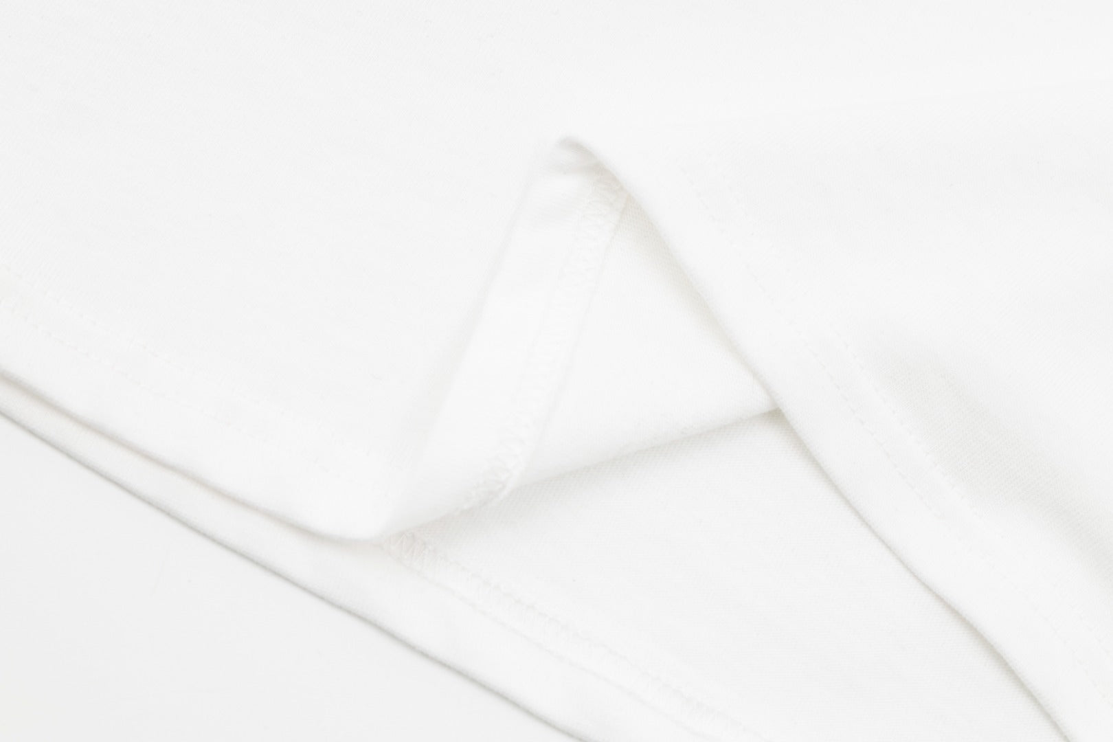 LuxluxHouse Best Quality Clothes T-shirt Chanel & Maison Margiela
