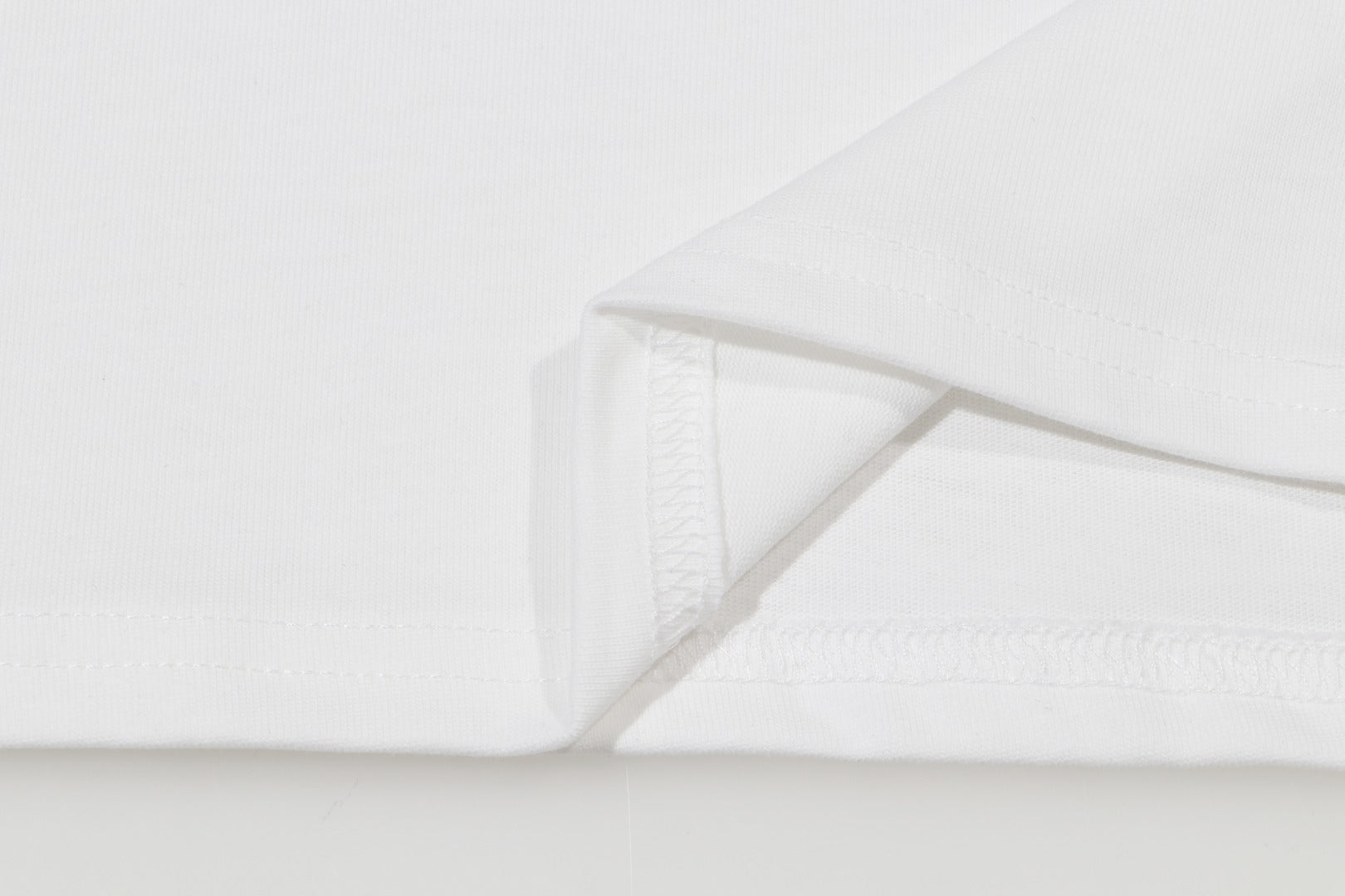 LuxluxHouse Best Quality Clothes T-shirt Chanel & Maison Margiela