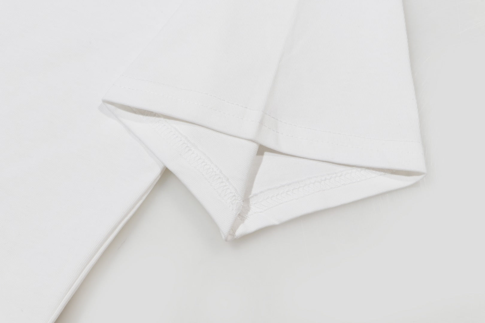 LuxluxHouse Best Quality Clothes T-shirt Chanel & Maison Margiela