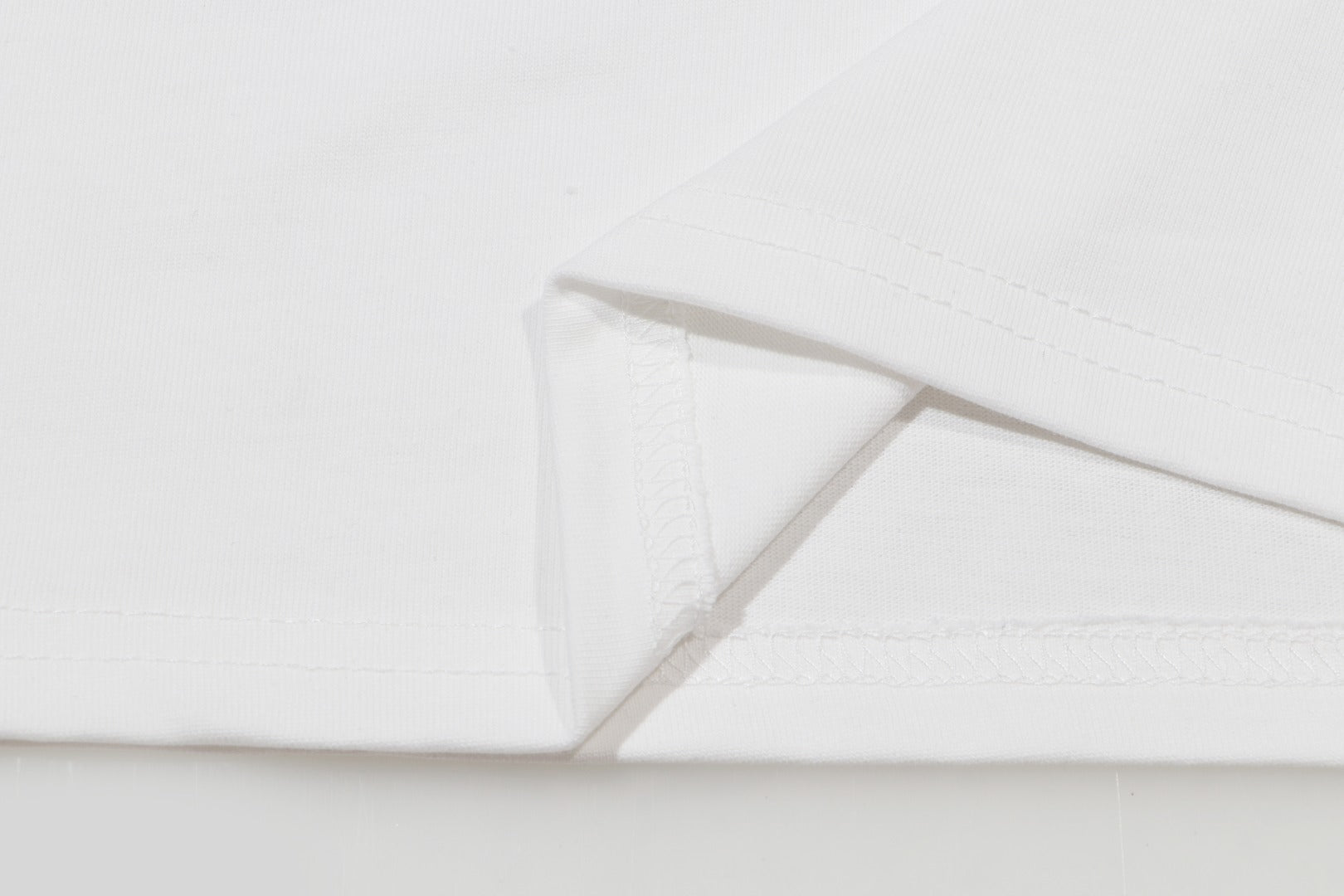 LuxluxHouse Best Quality Clothes T-shirt Chanel & Maison Margiela