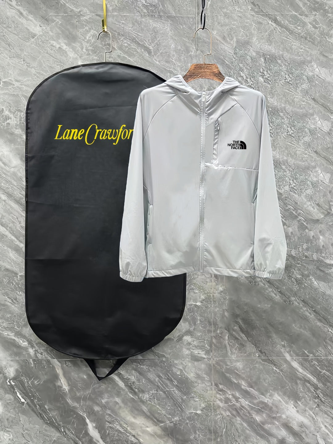 LuxluxHouse Best Quality Clothes The North Face & MLB Coats & Jackets