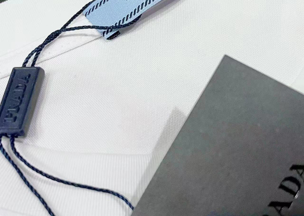 LuxluxHouse Best Quality Clothes T-shirt Prada